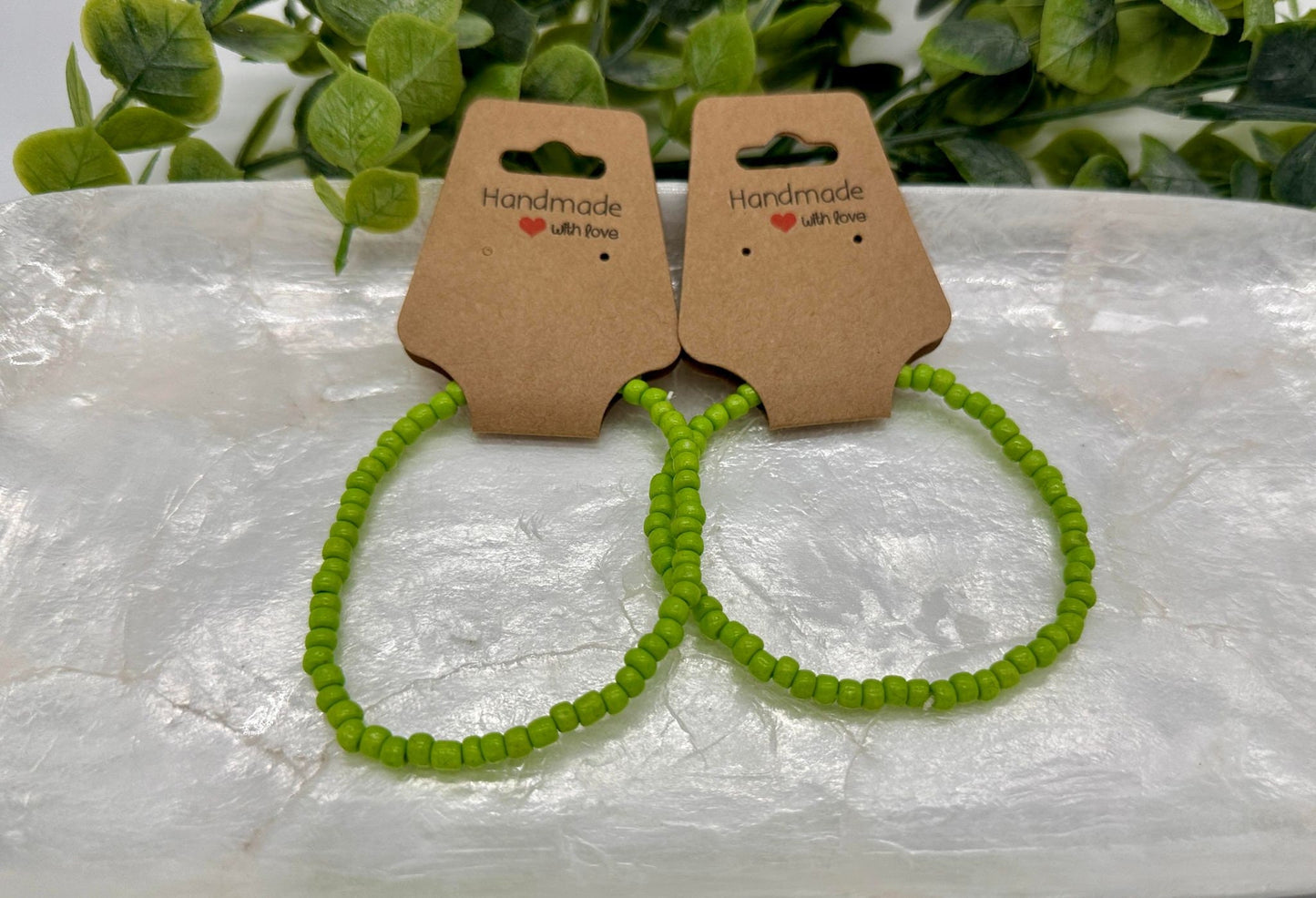 Single Strand Lime Green Seed Bead Stretch Bracelet