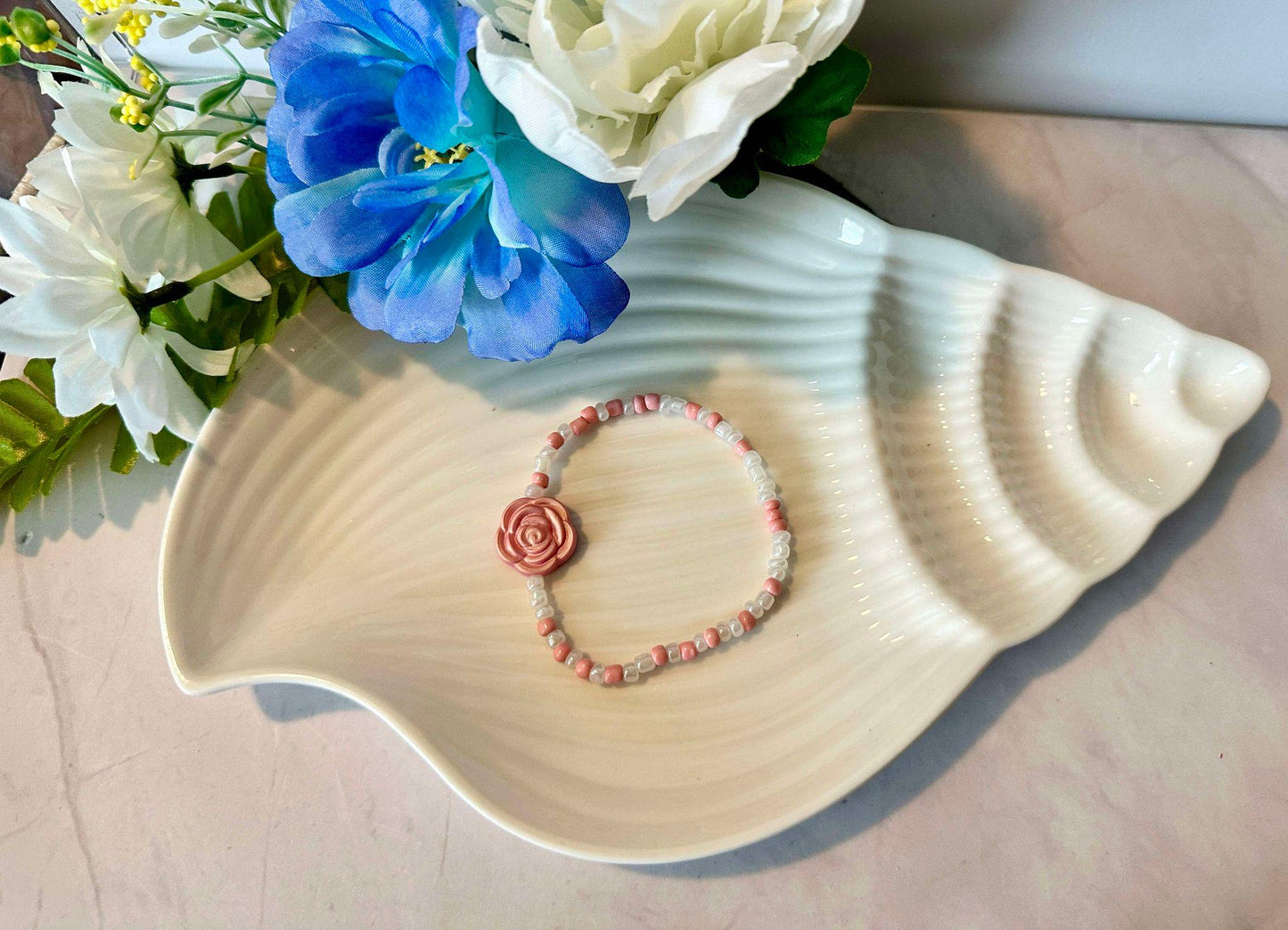 Single Strand Light Pink Shimmer Rose Stretch Bracelet
