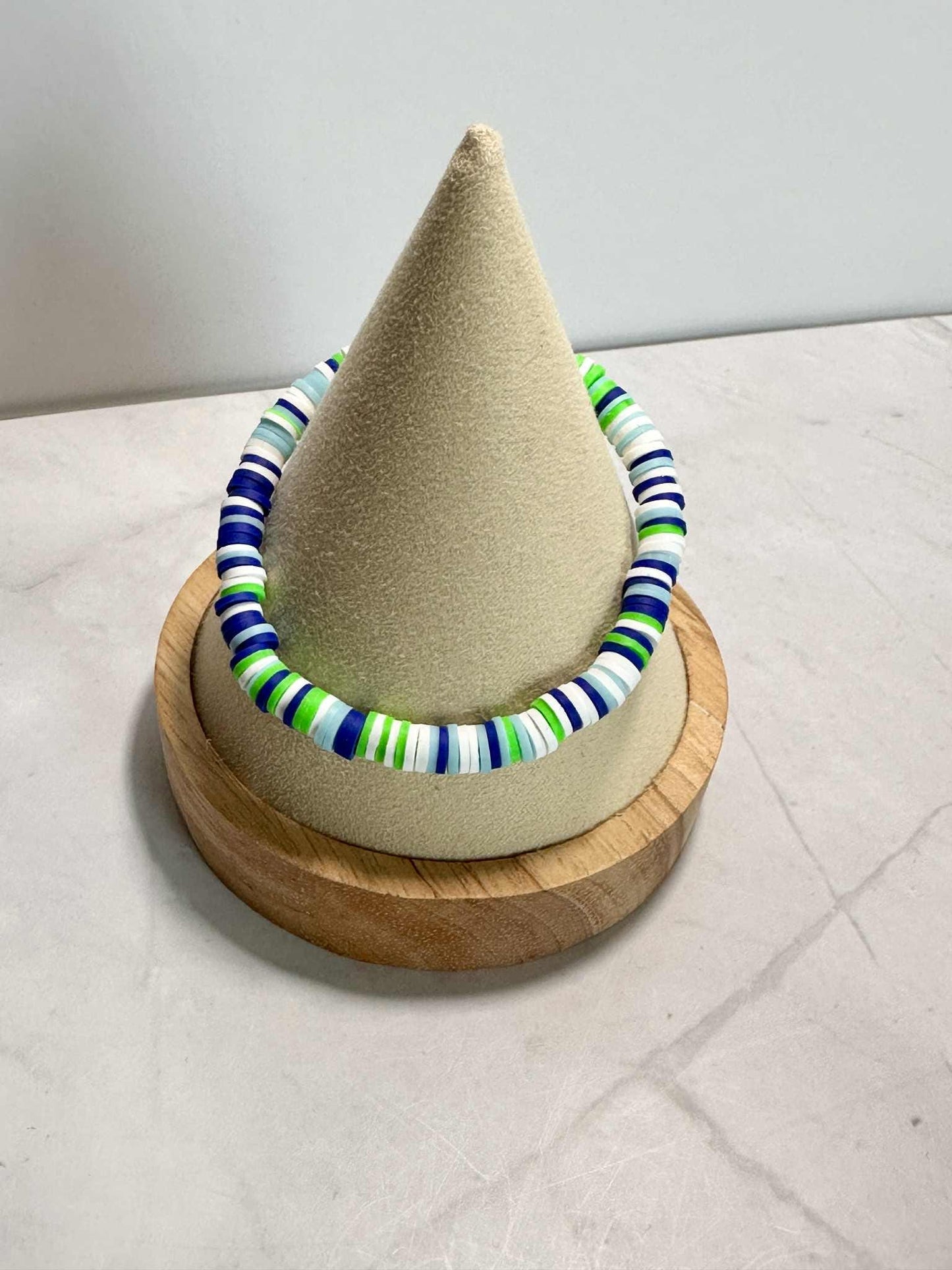 Single Strand Tidal Bloom Clay Heishi Beaded Bracelet