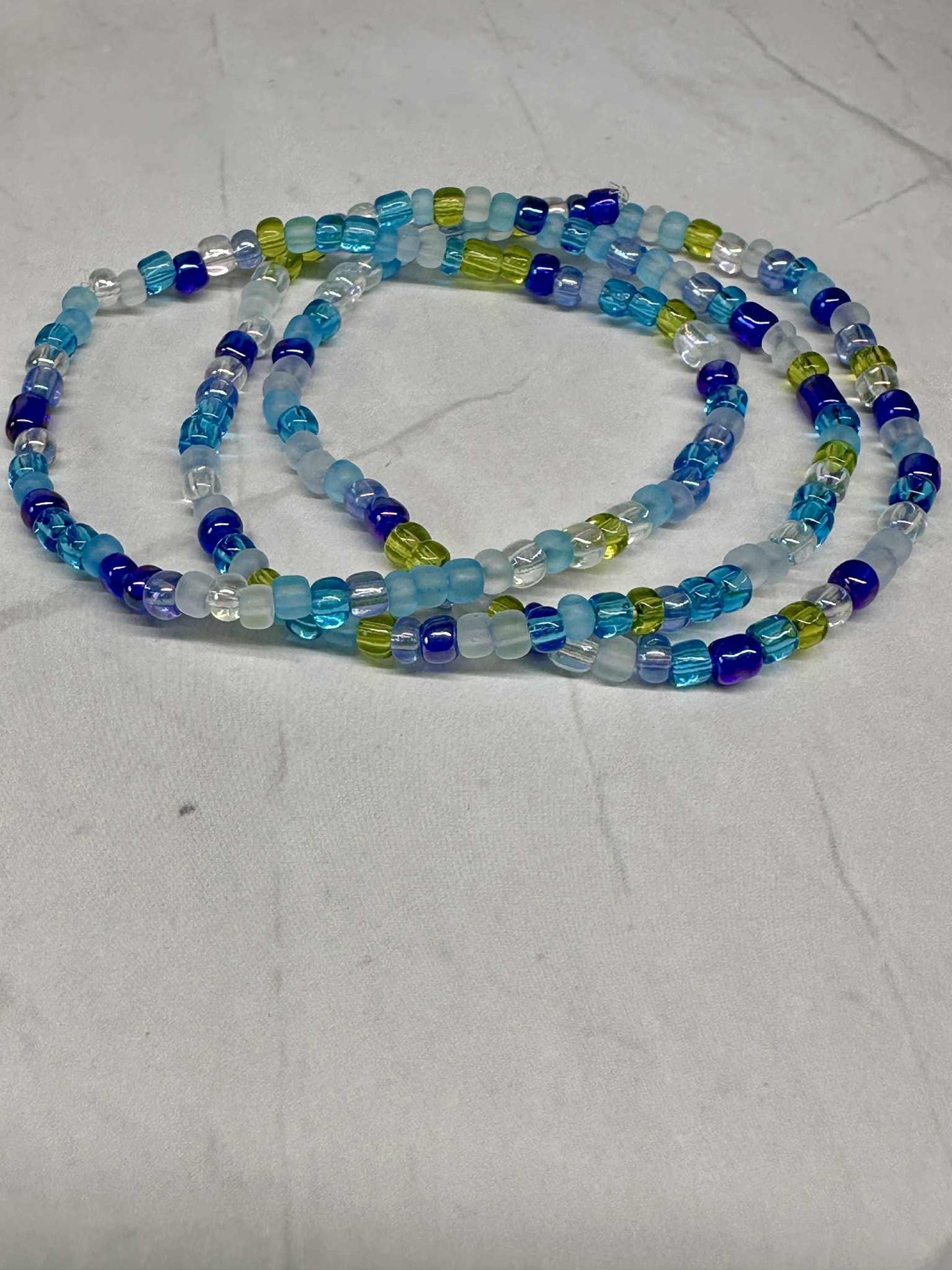 Single Strand Multi Blue Glass Seed Bead Bracelet