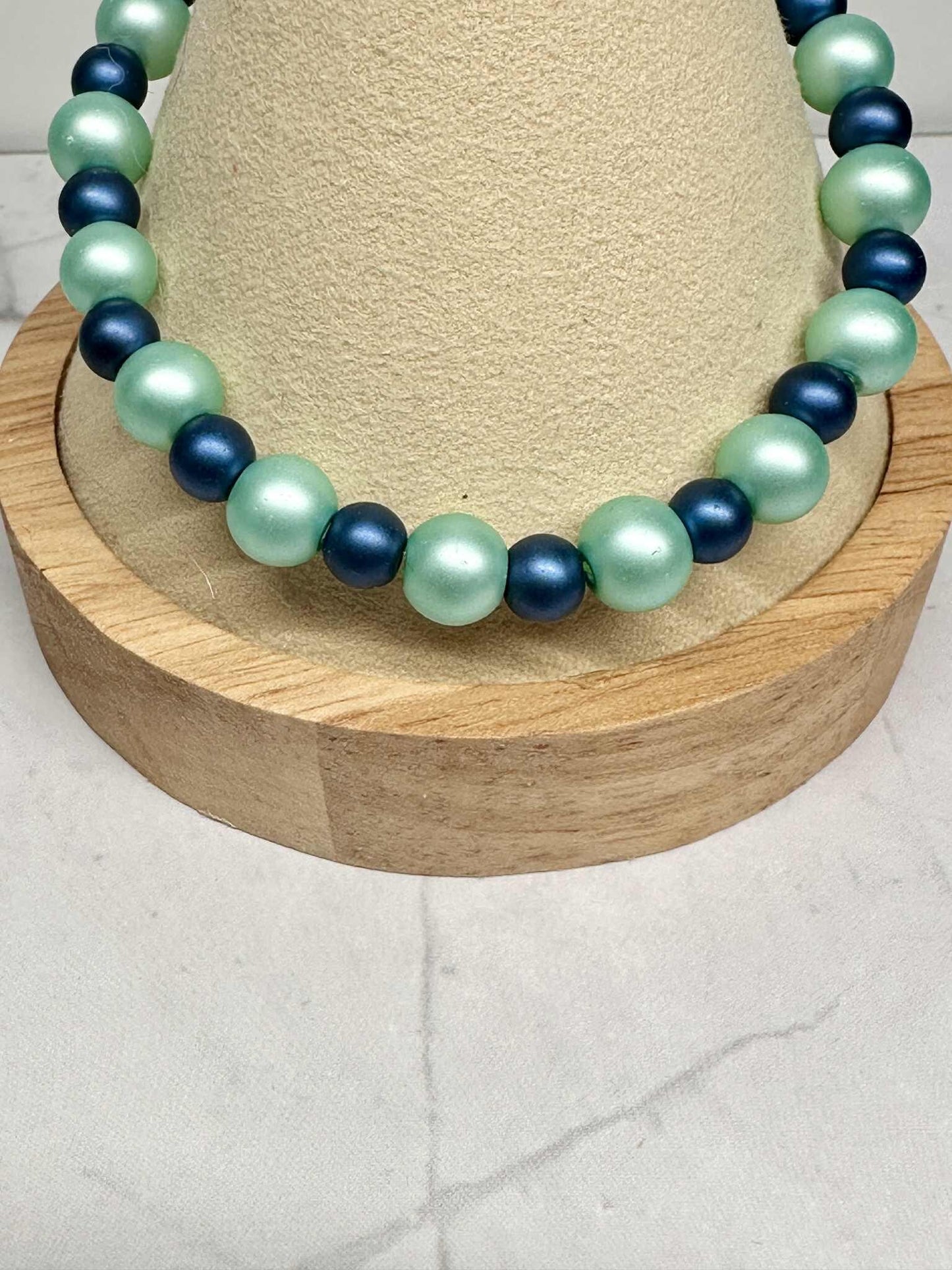 Single Strand Light Teal and Blue Glass Beaded Stretch Bracelet