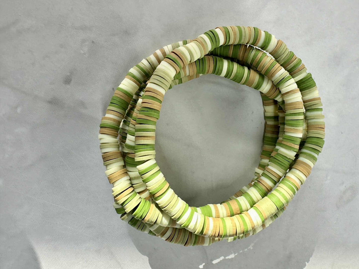 Single Strand Drifted Moss Clay Stretch Bracelet