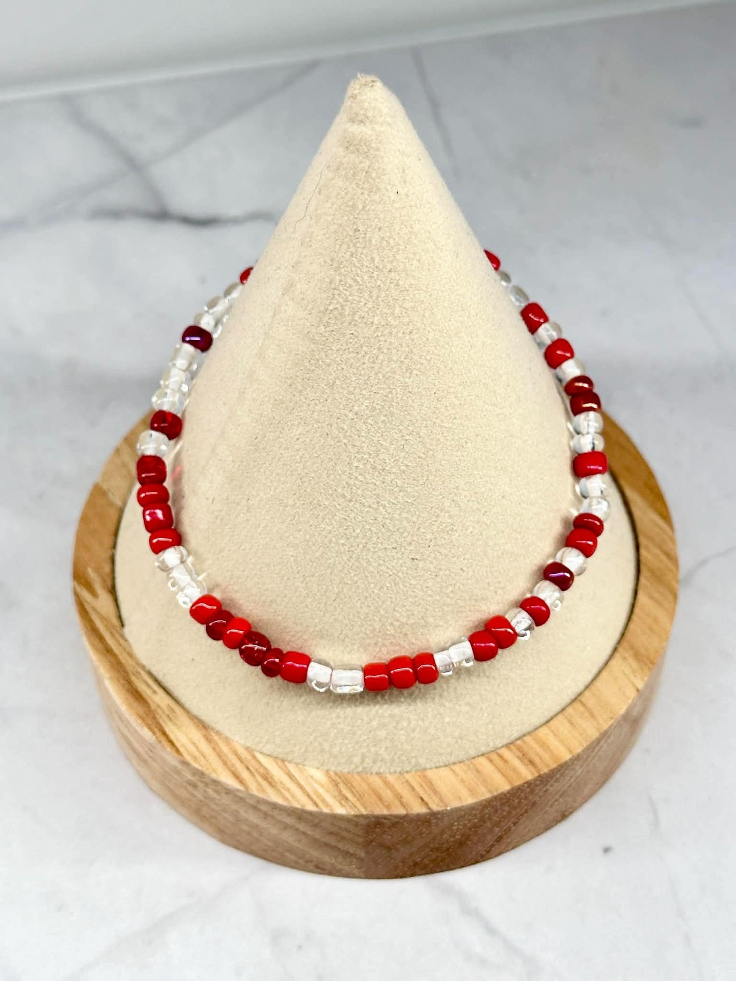 Single Strand Red Mixture Seed Bead Bracelet