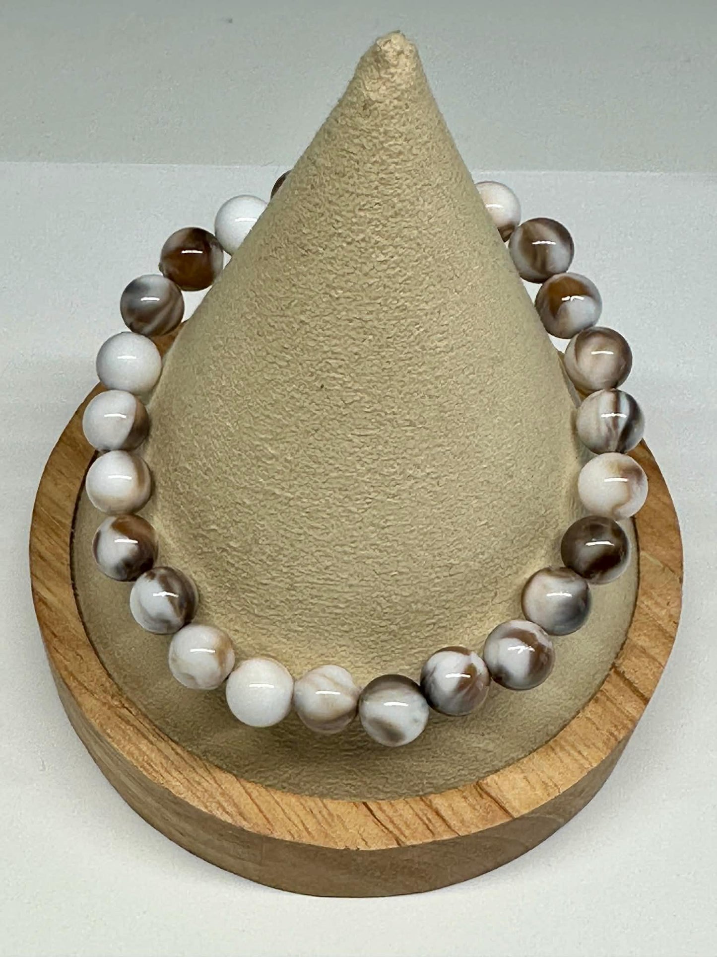 Single Strand Brown & White Beaded Stretch Bracelet