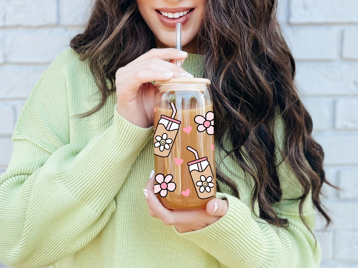 Iced Coffee w/Daisies 16oz Glass Cup