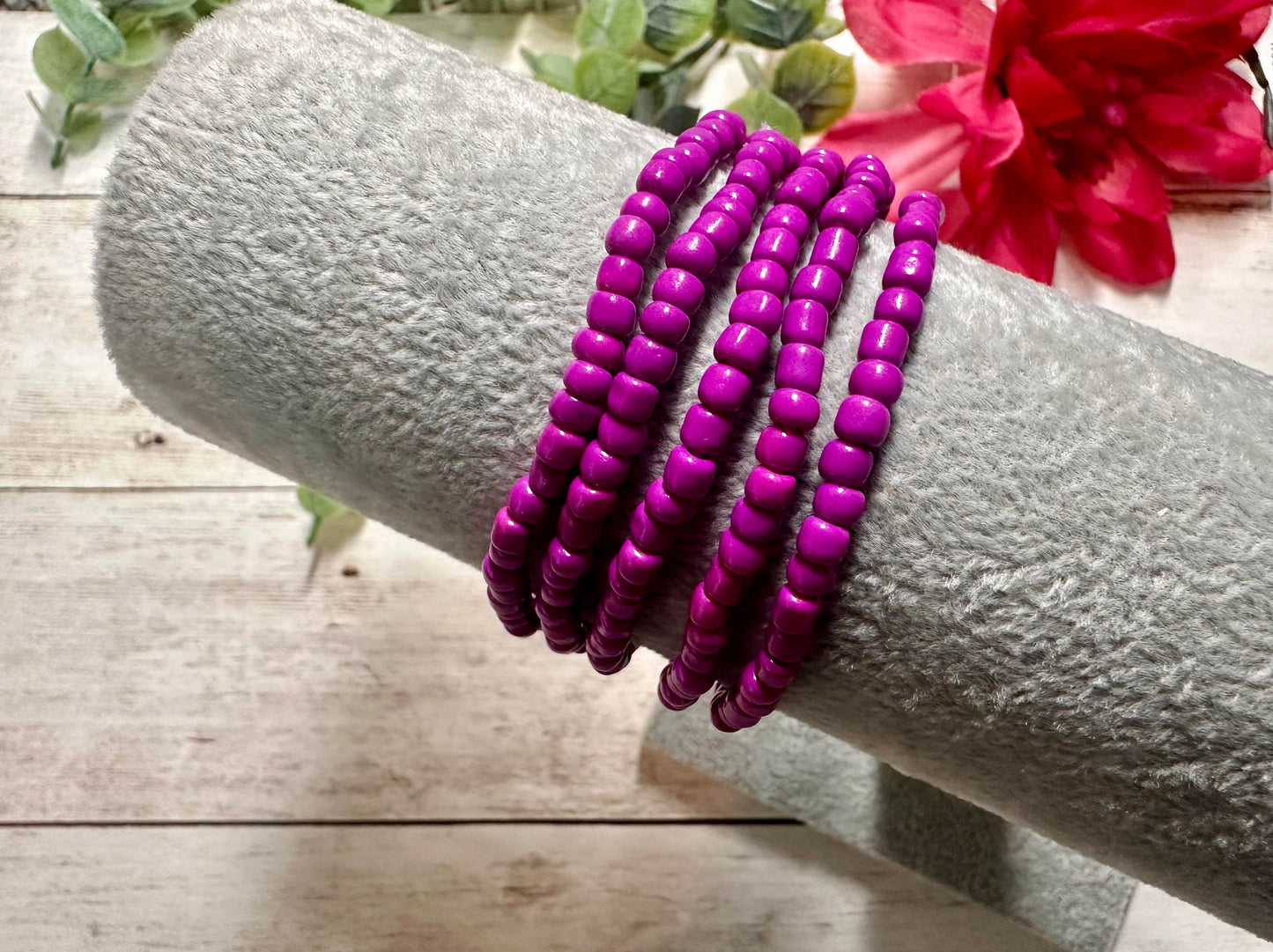 Single Strand Magenta Seed Bead Stretch Bracelet