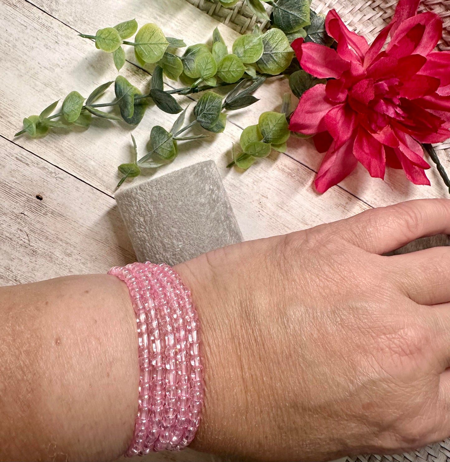 Single Strand Light Pink Luster Seed Bead Bracelet