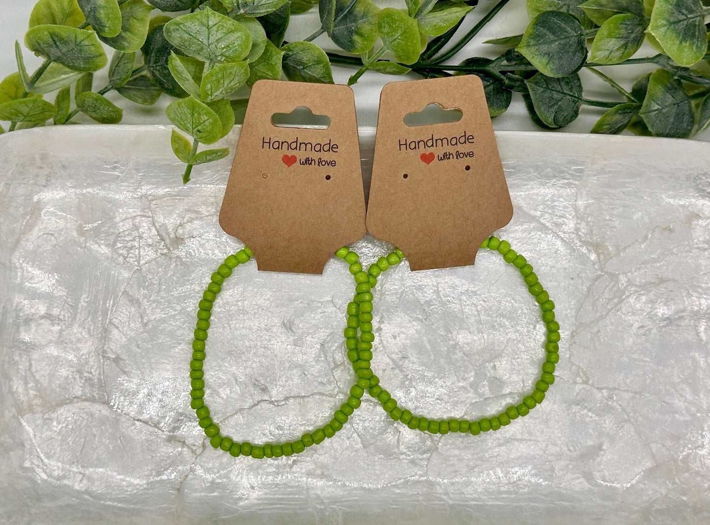 Single Strand Lime Green Seed Bead Stretch Bracelet