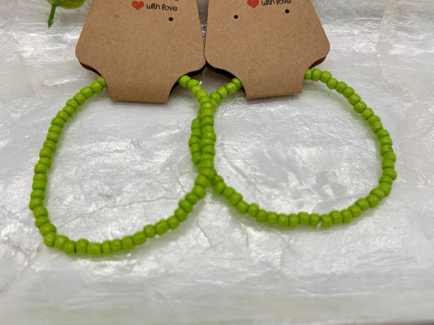 Single Strand Lime Green Seed Bead Stretch Bracelet