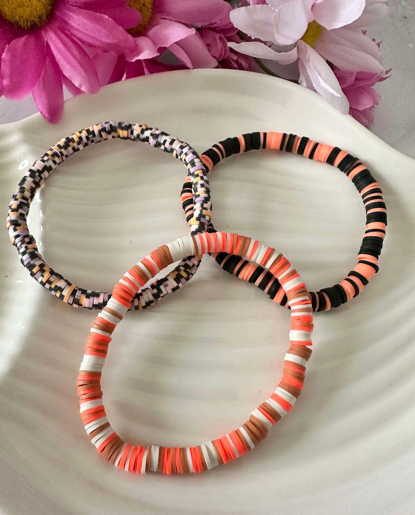Single Strand Heishi Clay Stretch Bracelet