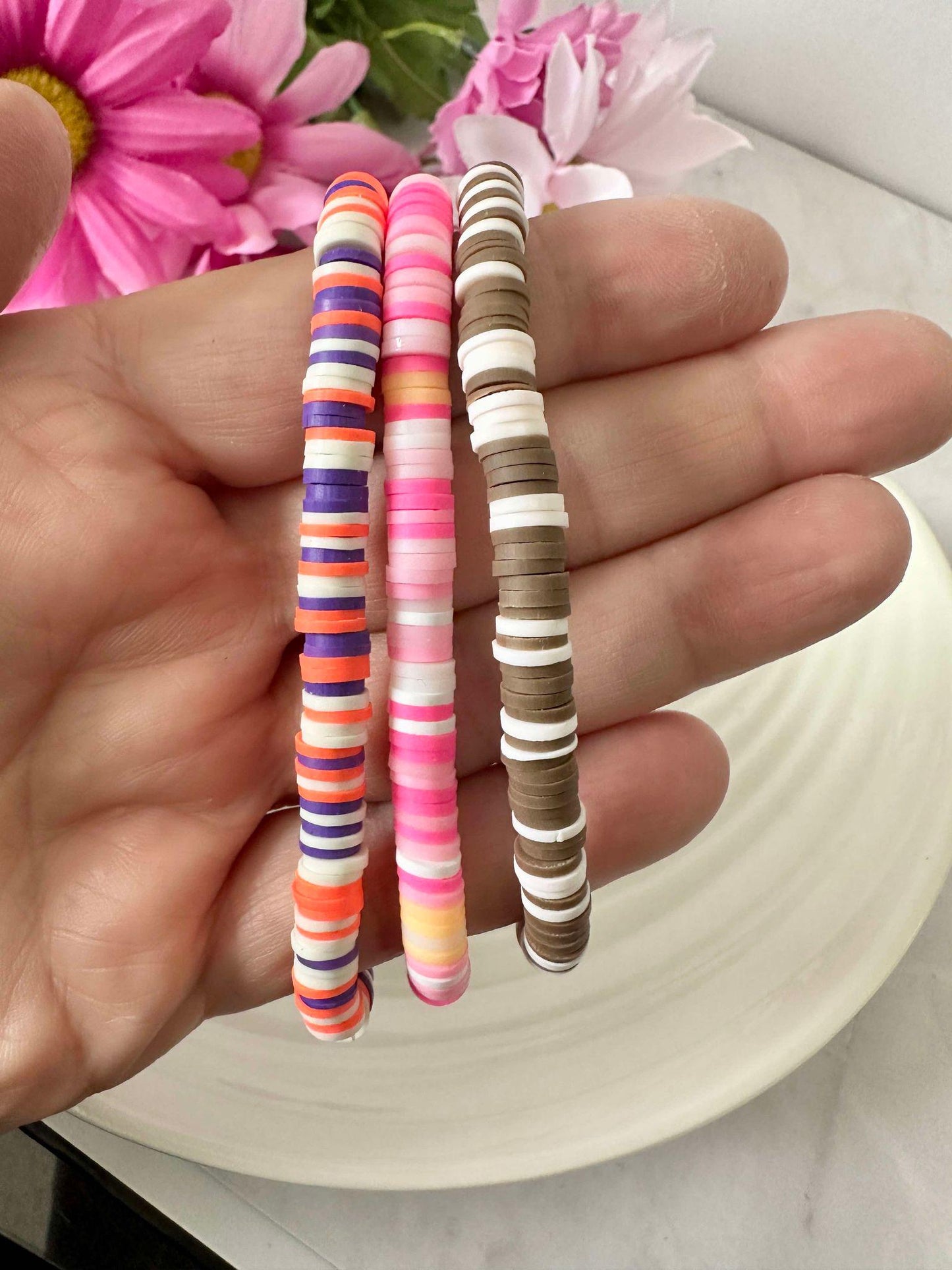 Single Strand Heishi Clay Stretch Bracelet