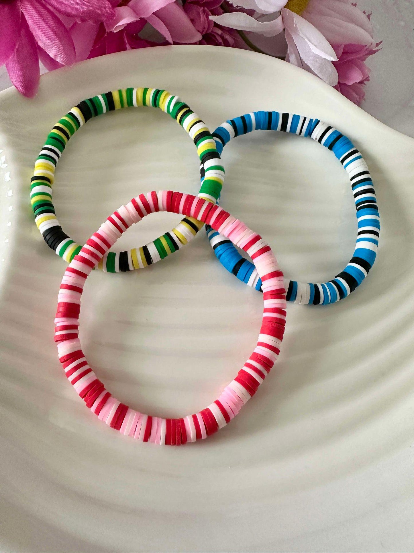 Single Strand Heishi Clay Stretch Bracelet