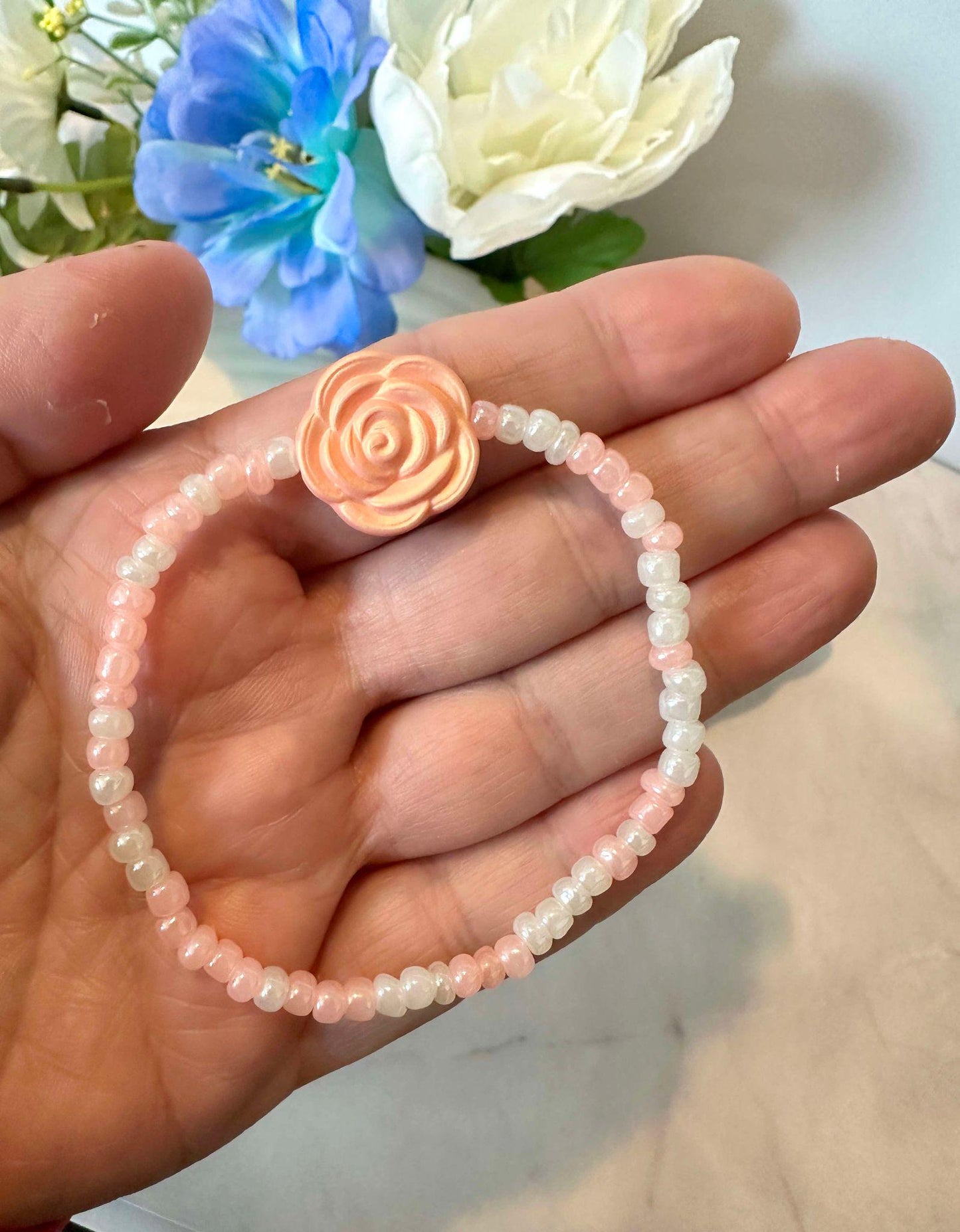 Single Strand Peach Shimmer Rose Stretch Bracelet