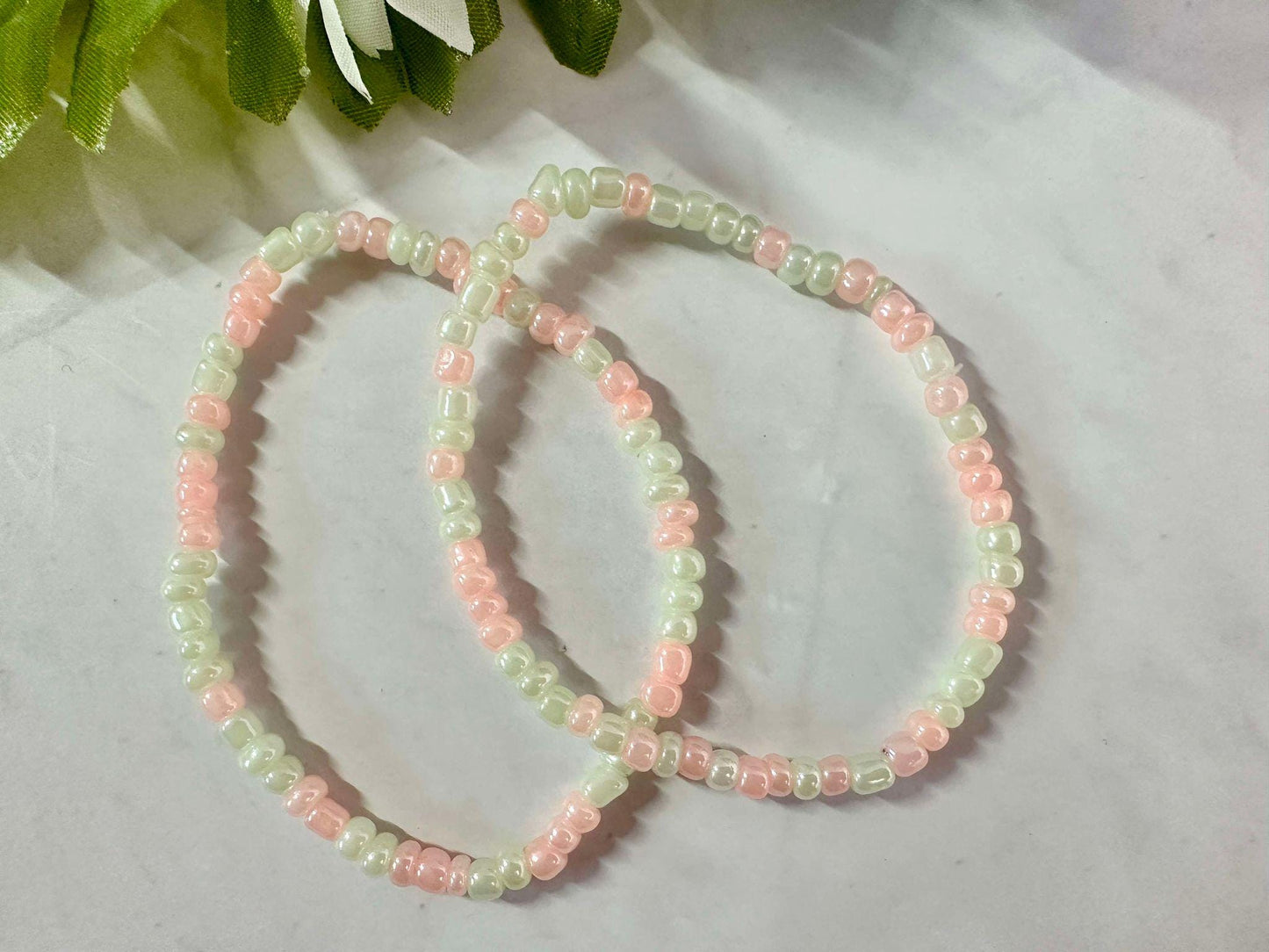 Single Strand Light Pink & Green Seed Bead Stretch Bracelet