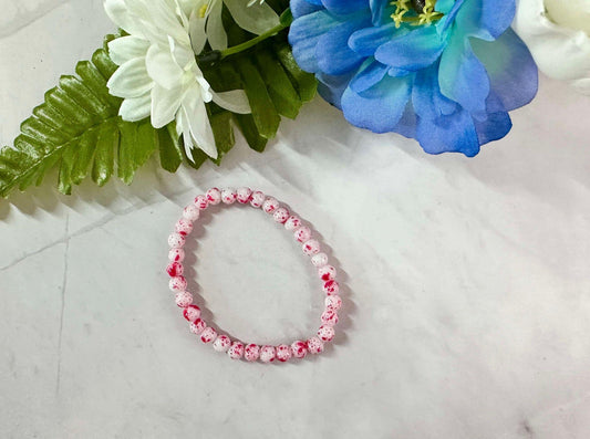 White & Pink Splatter Glass Bead Stretch Bracelet - Size 7in