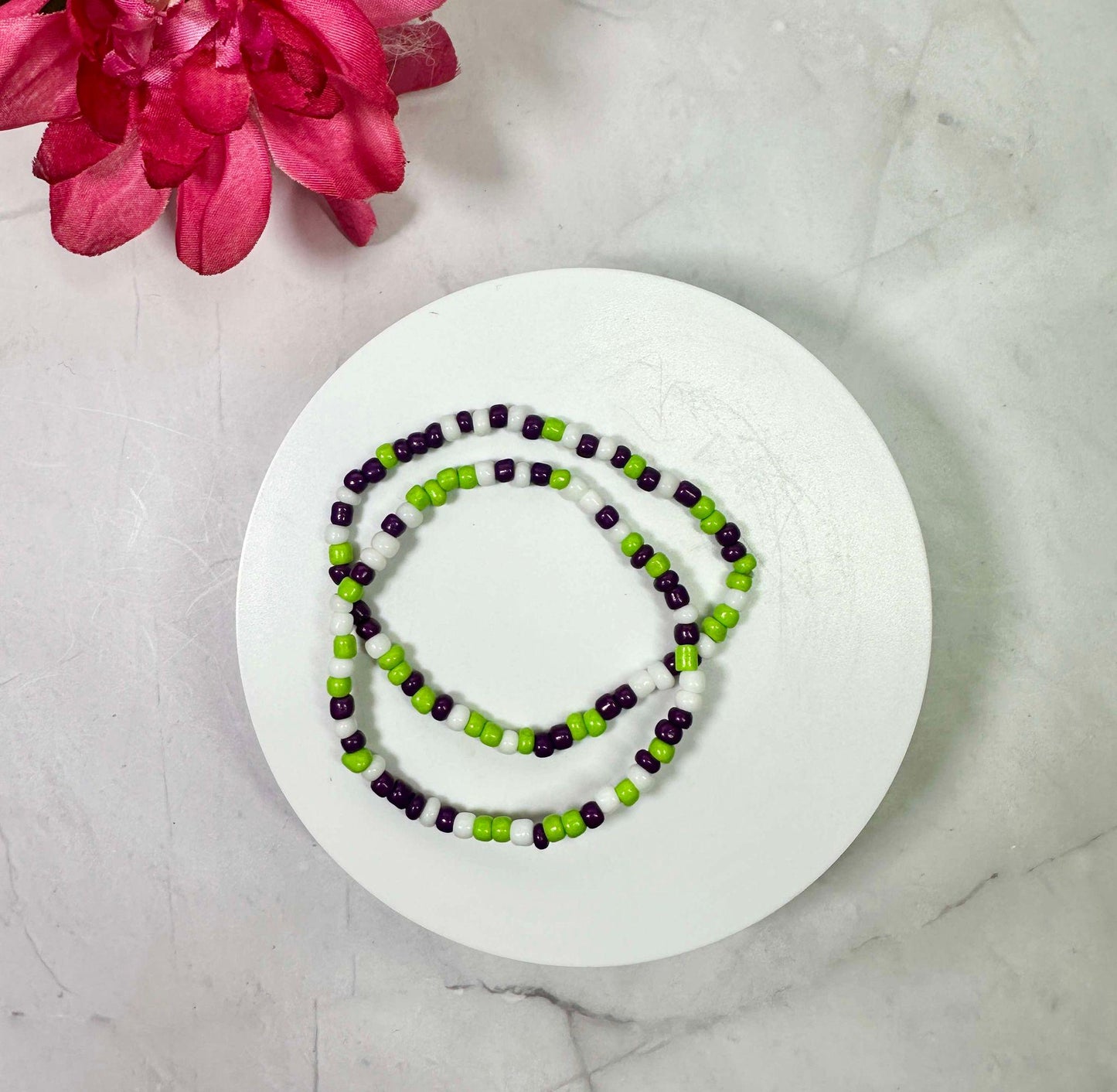 Single Strand Purple/Green/White Seed Bead Bracelet