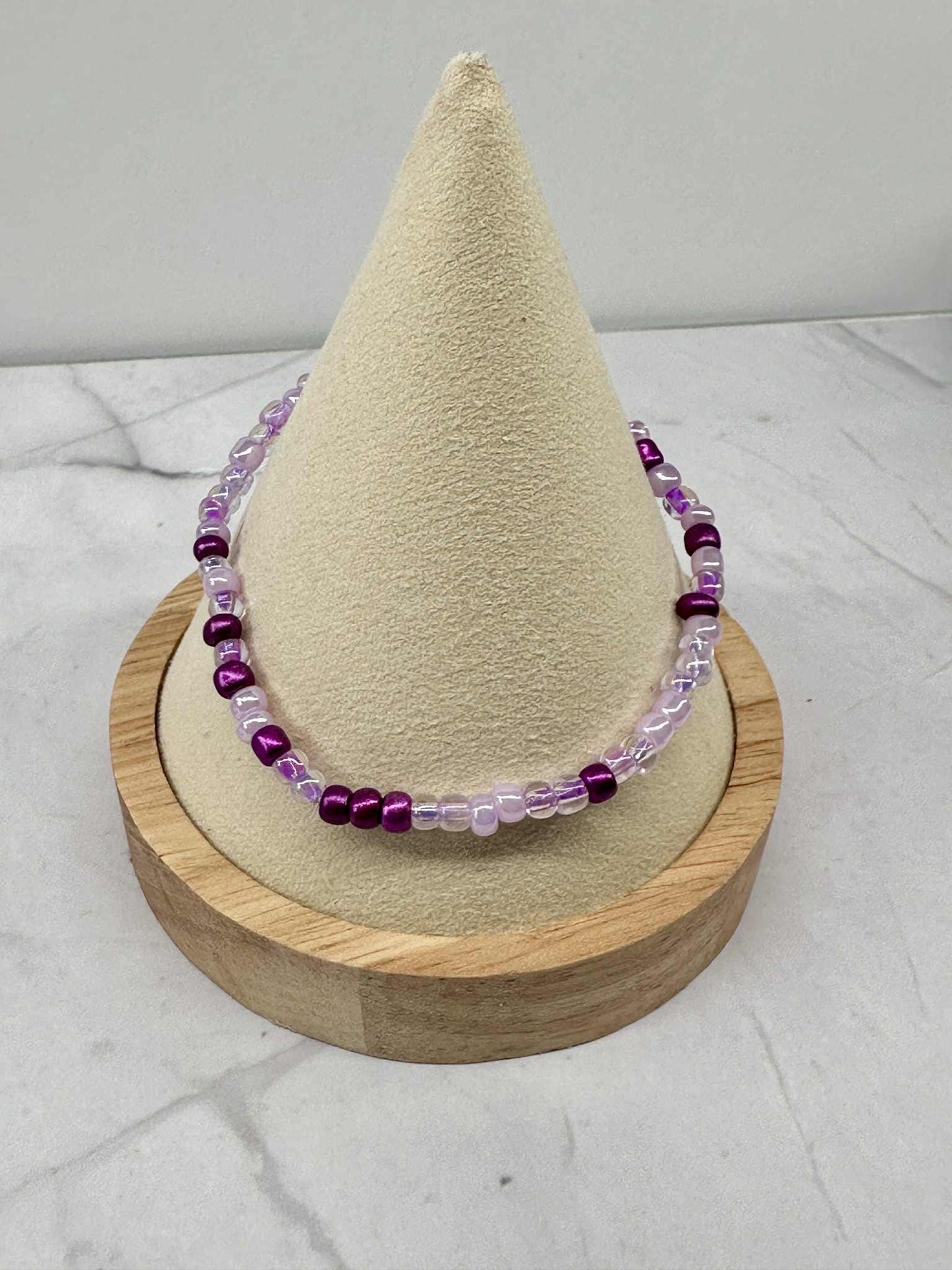 Single Strand Multi Purple Seed Bead Stretch Bracelet