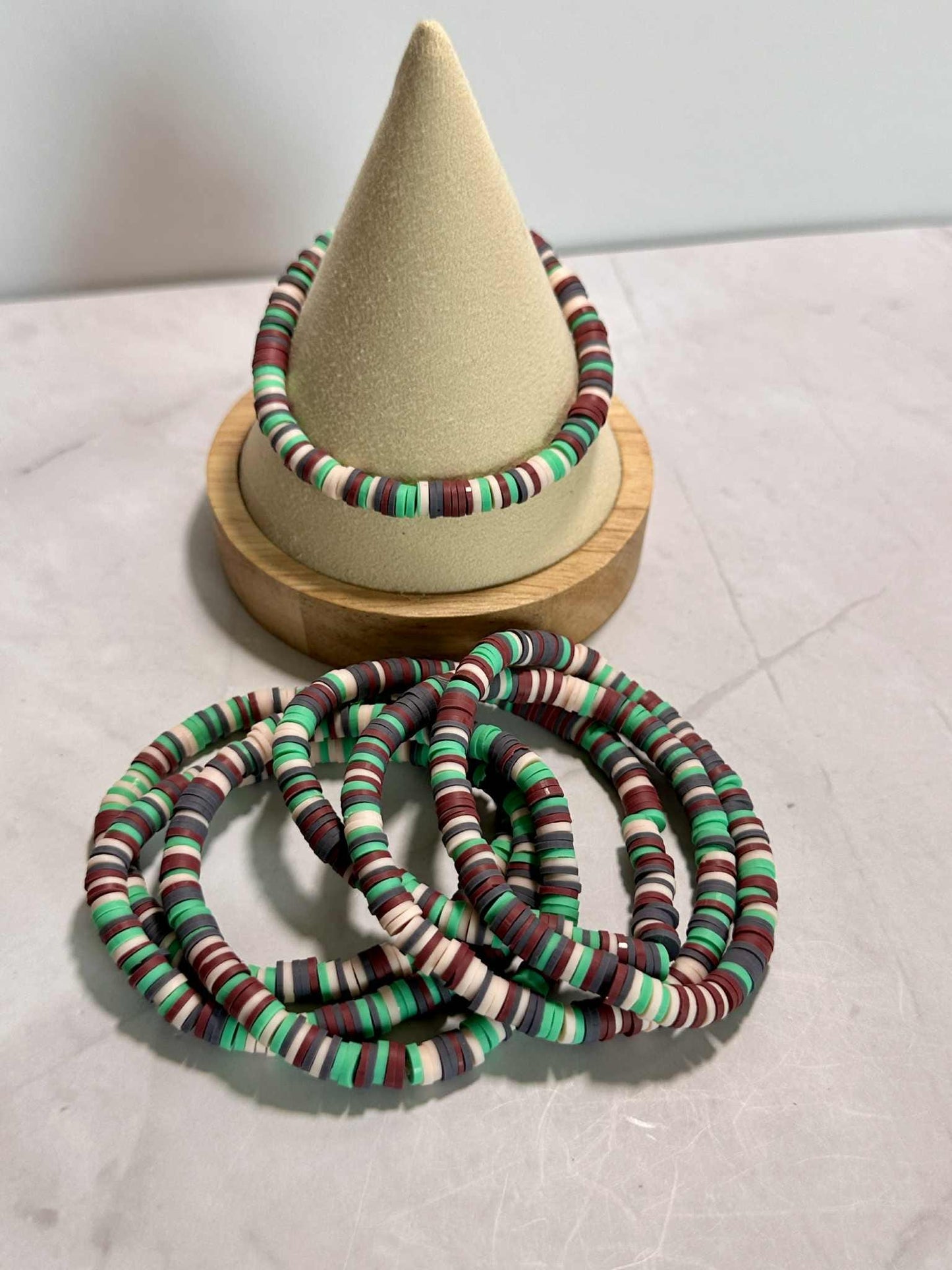 Single Strand Ivory Clay Heishi Bead Bracelet