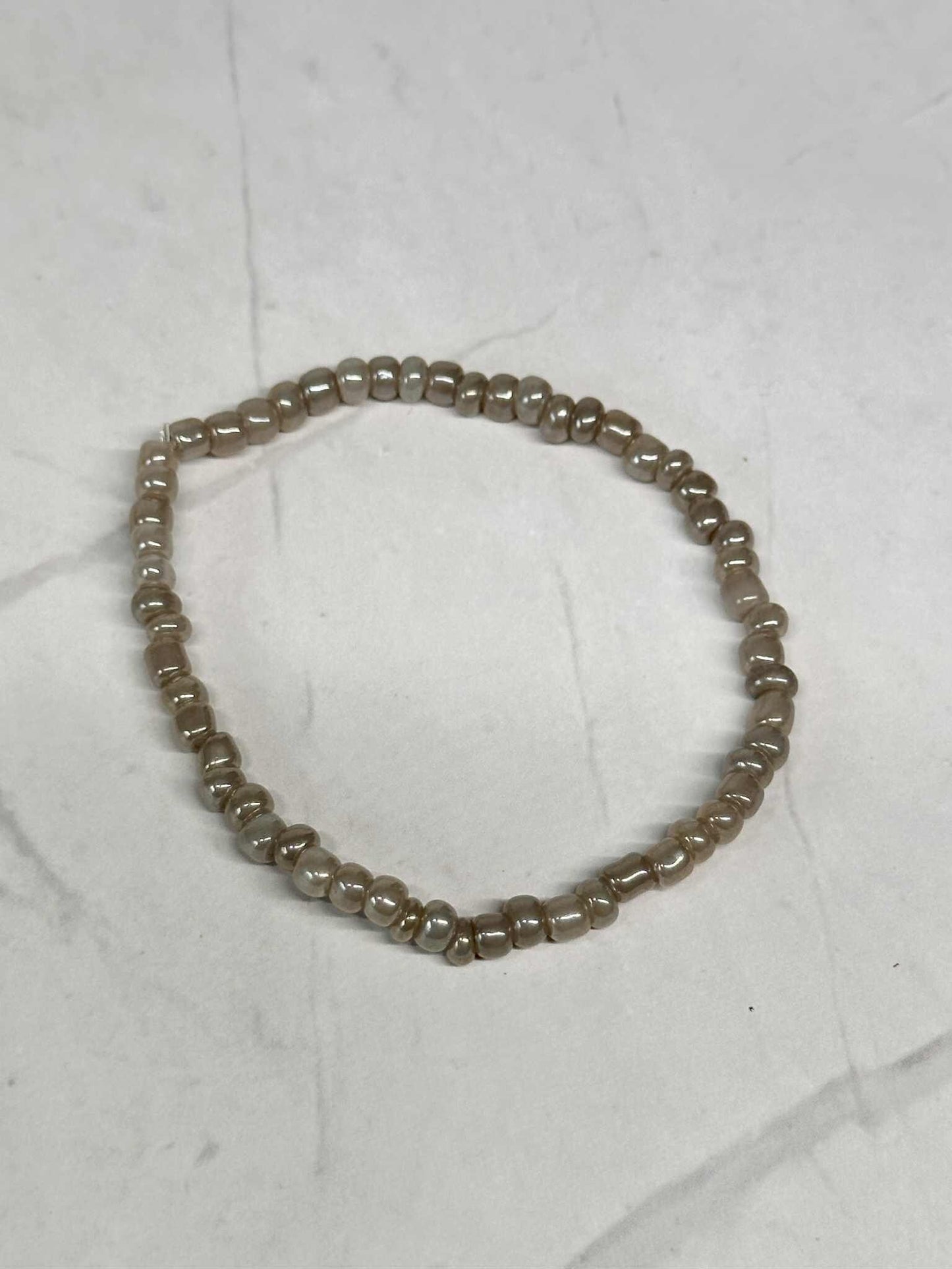 Single Strand Light Gray Seed Bead Stretch Bracelet