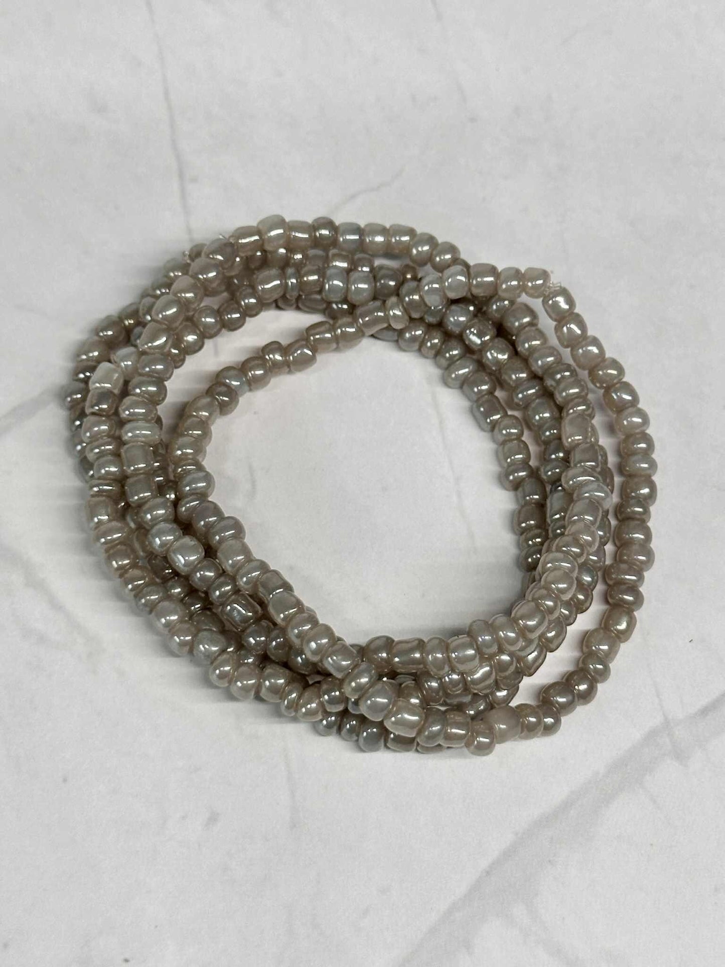 Single Strand Light Gray Seed Bead Stretch Bracelet