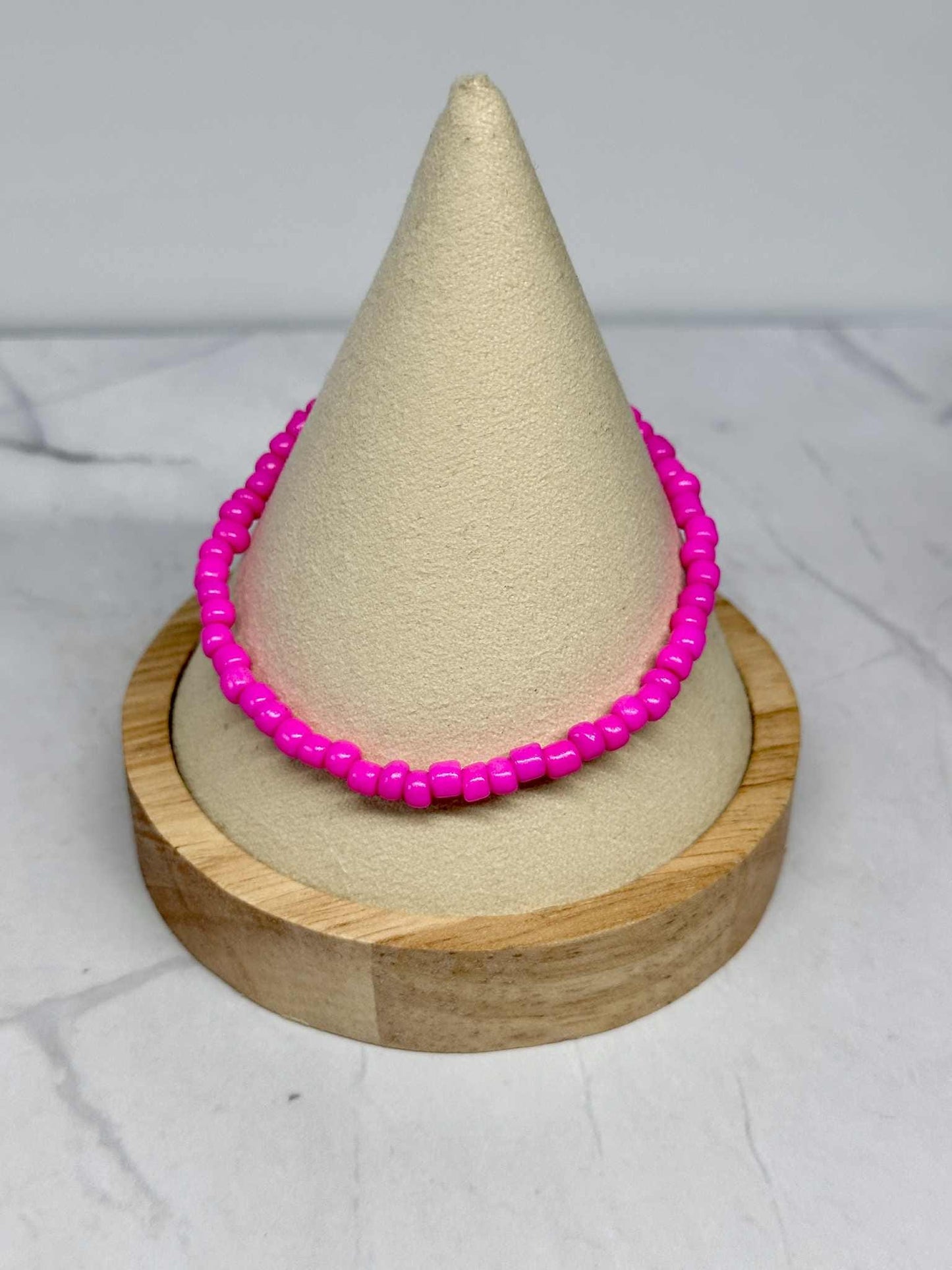Single Strand Neon Pink Seed Bead Stretch Bracelet