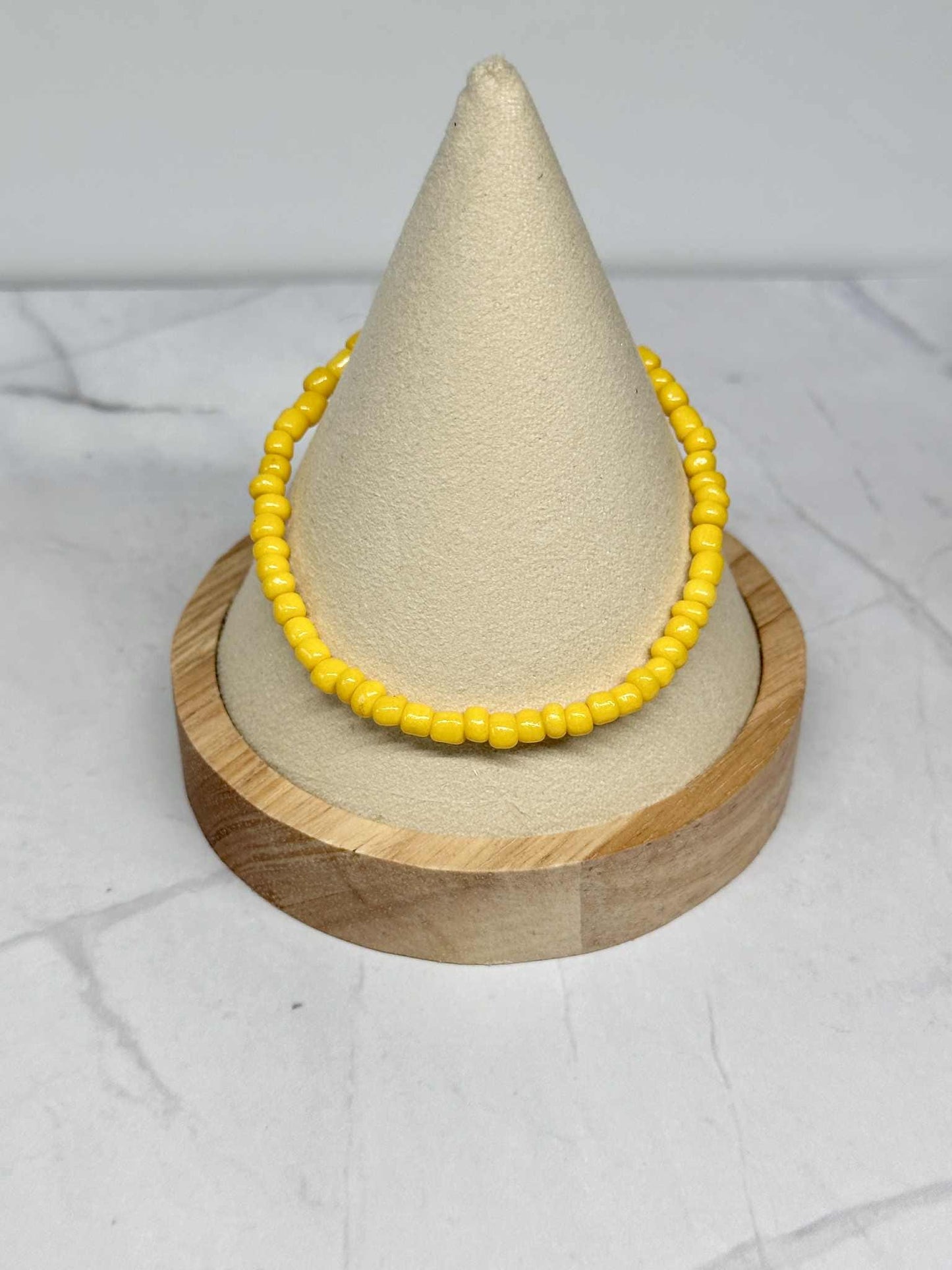 Single Strand Yellow Seed Bead Stretch Bracelet