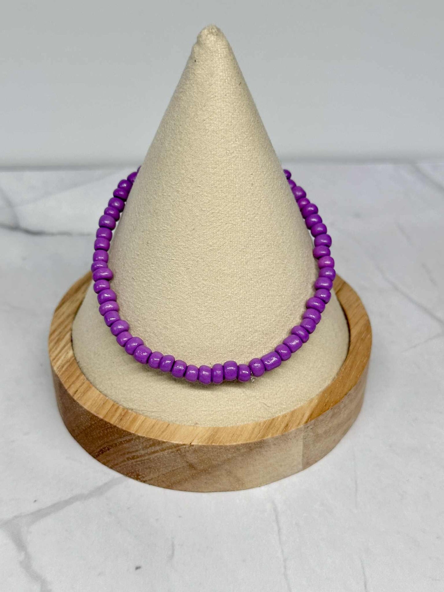 Single Strand Violet Seed Bead Stretch Bracelet