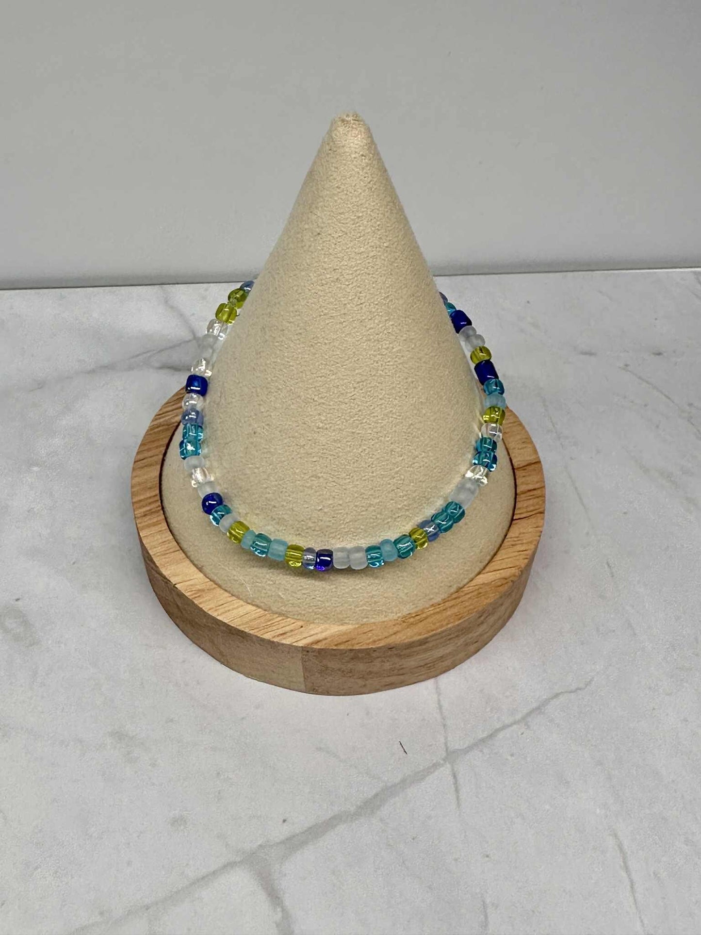 Single Strand Multi Blue Glass Seed Bead Bracelet
