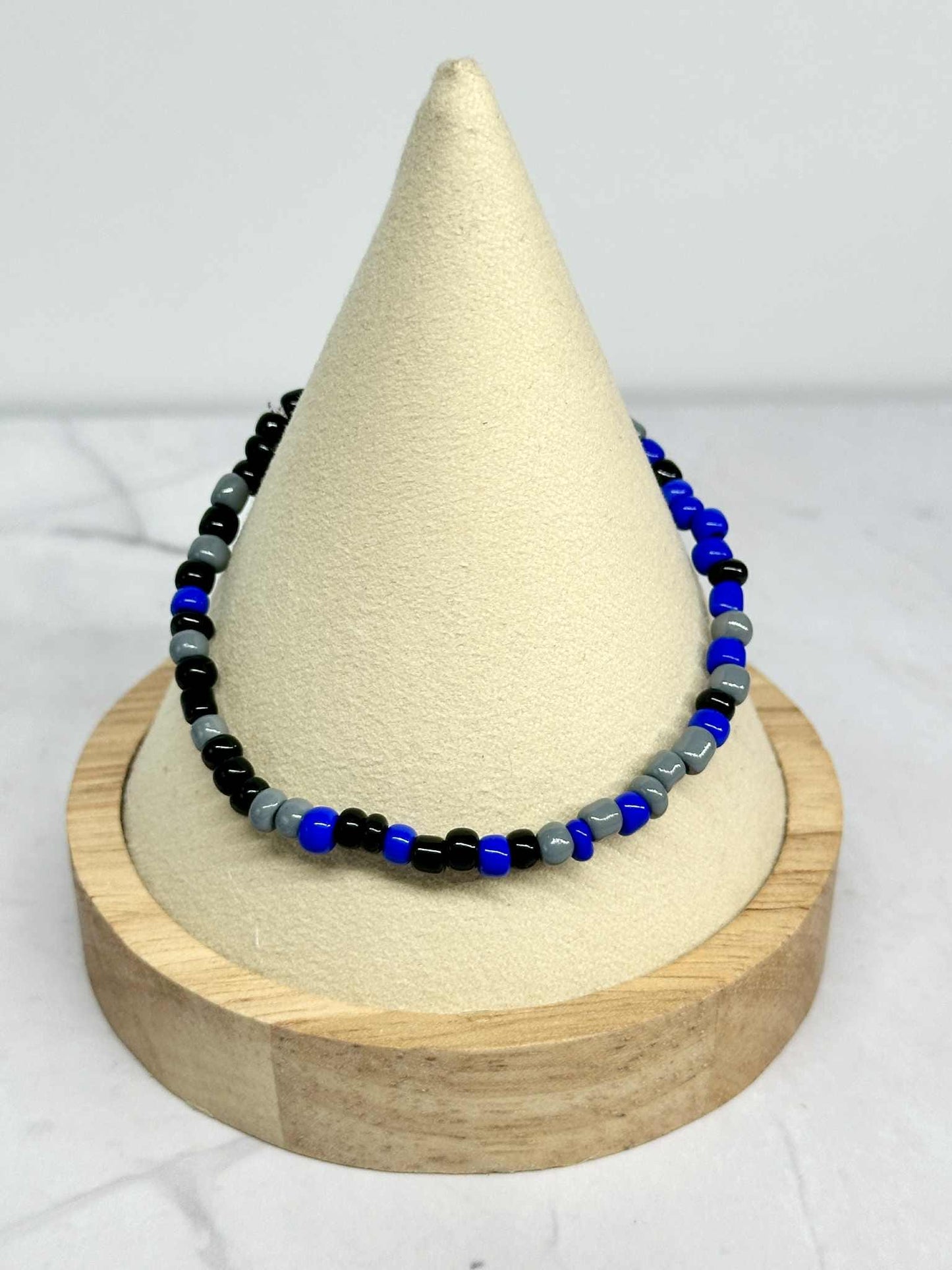 Single Strand Royal Blue, Black, and Gray Seed Bead Stretch Bracelet