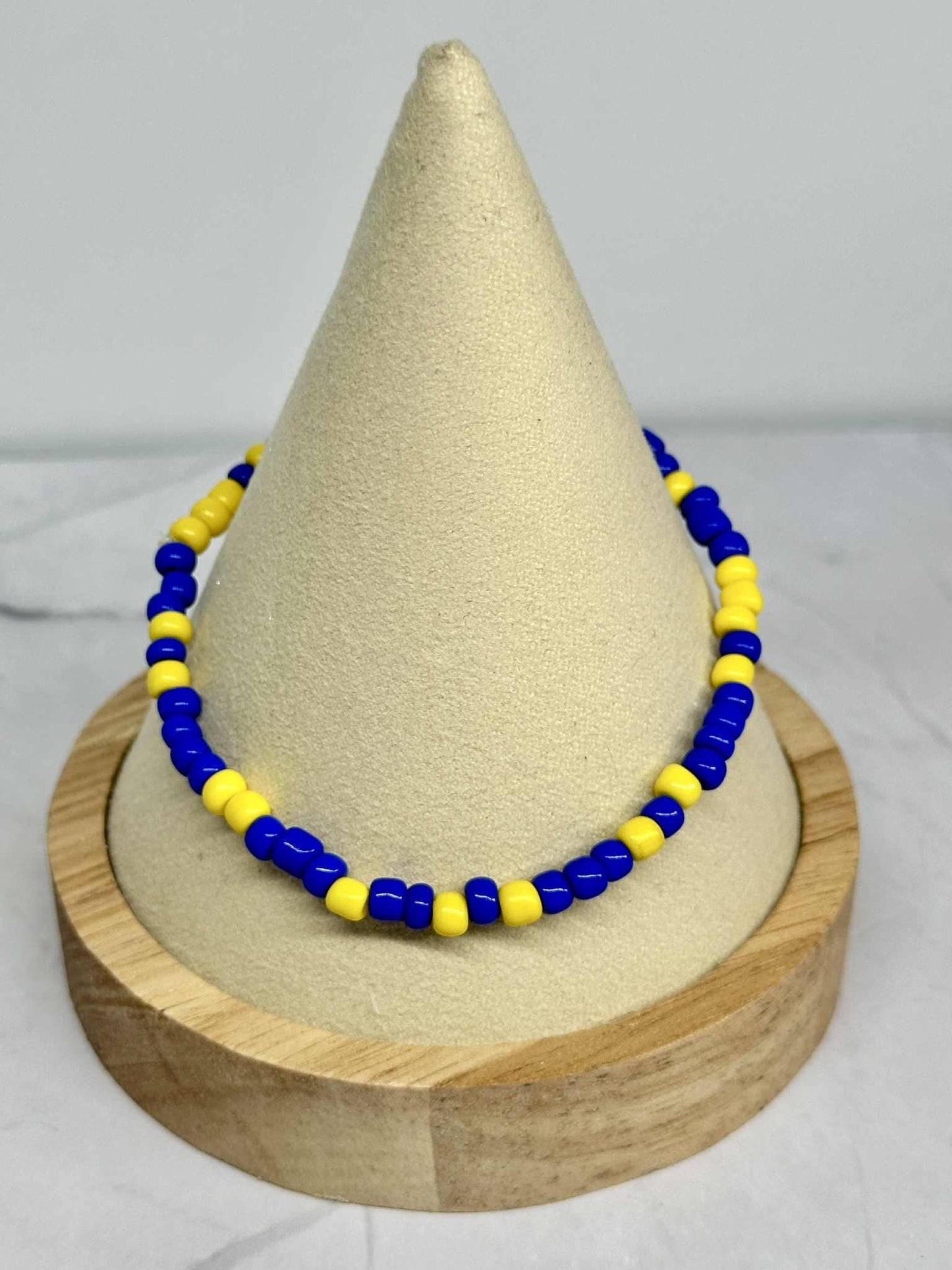 Single Strand Royal Blue and Yellow Seed Bead Stretch Bracelet