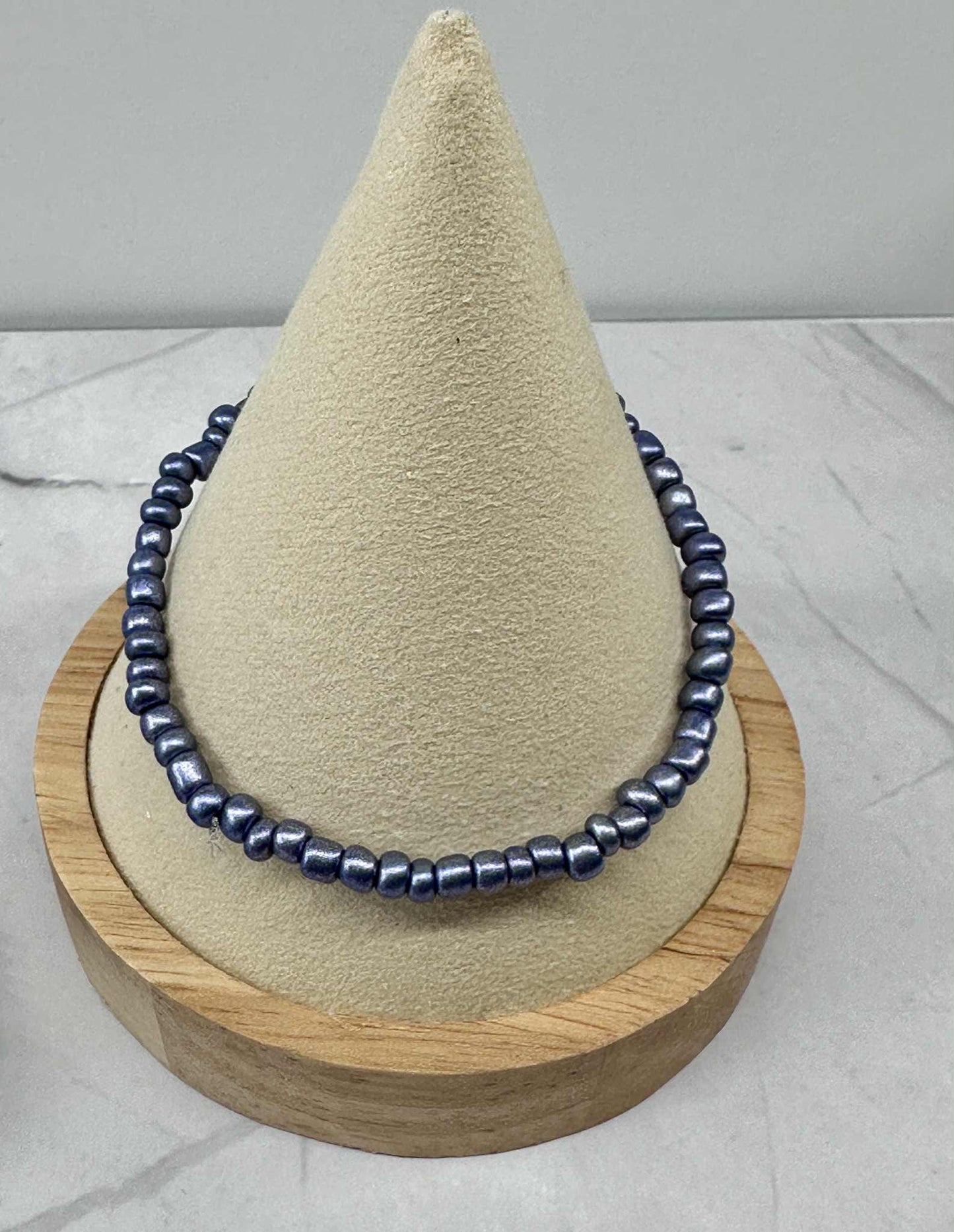 Single Strand Metallic Blue/Purple Seed Bead Stretch Bracelet