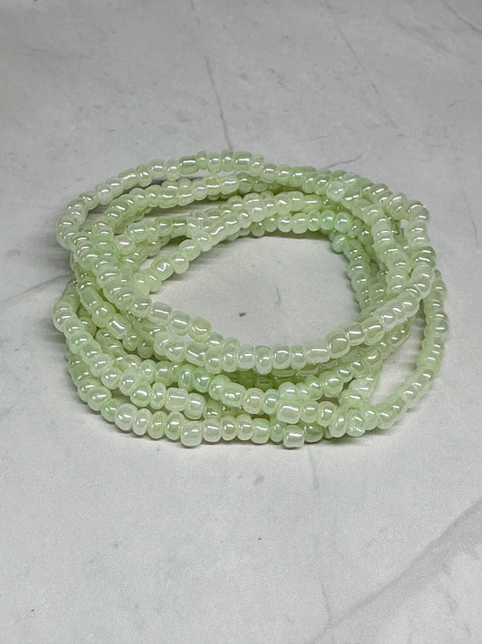 Single Strand Light Green Seed Bead Stretch Bracelet