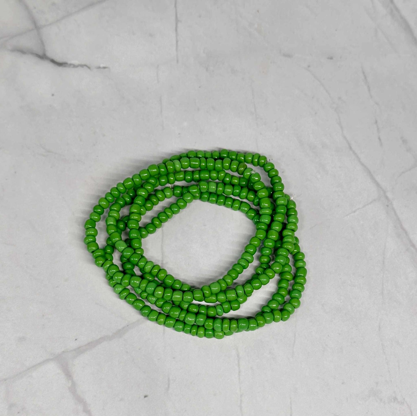 Single Strand Medium Green Seed Bead Stretch Bracelet