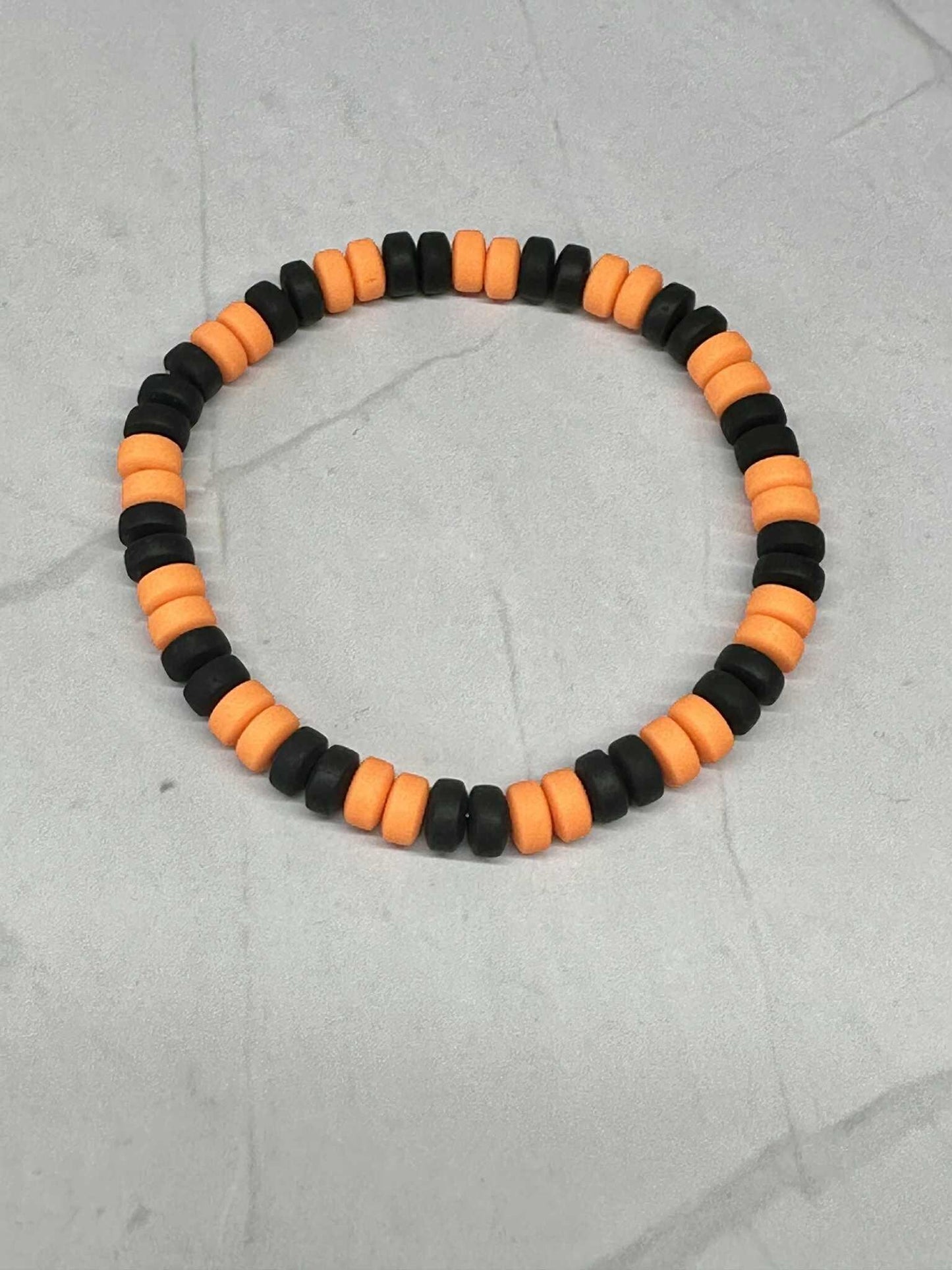 Single Strand Orange & Black Clay Bead Stretch Bracelet, halloween bracelet