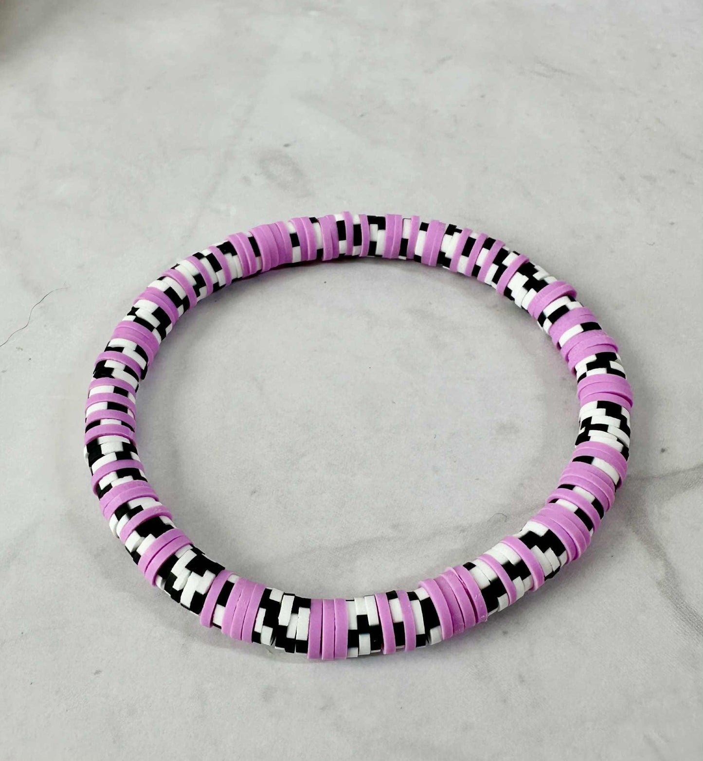 Single Strand Lavender Black & White Checkered Clay Stretch Bracelet