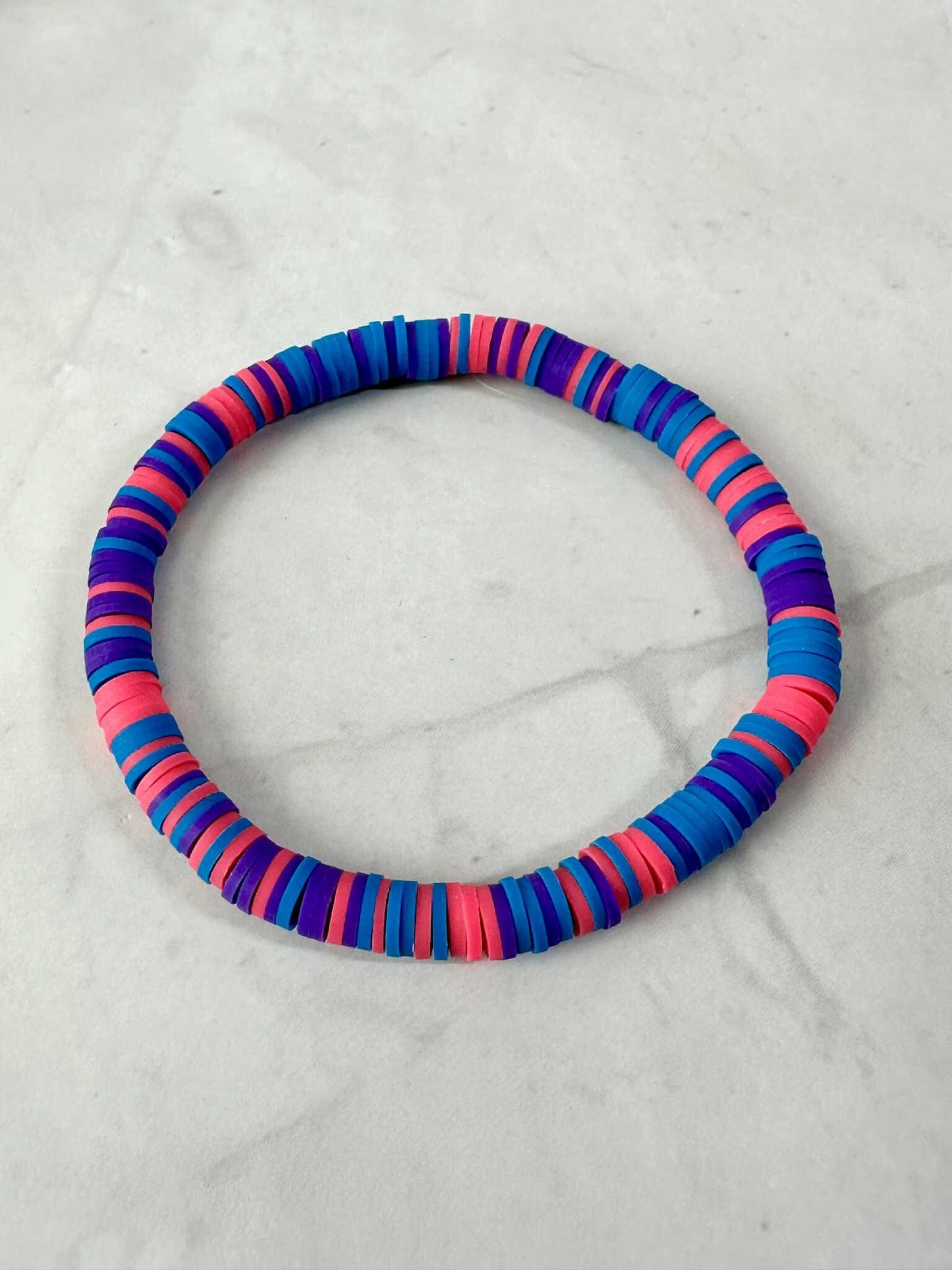 Single Strand Electric Bay Clay Stretch Bracelet