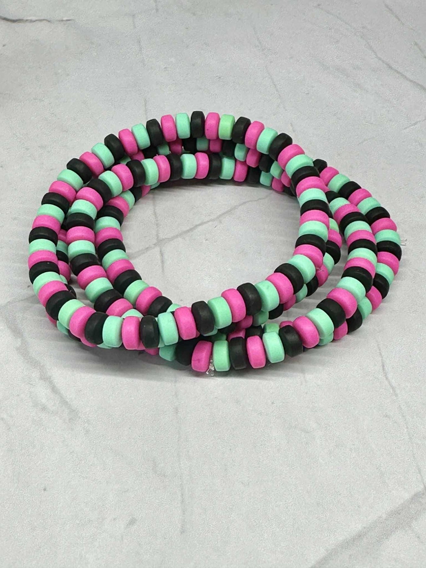 Single Strand Chunky Clay Beaded Stretch Bracelet