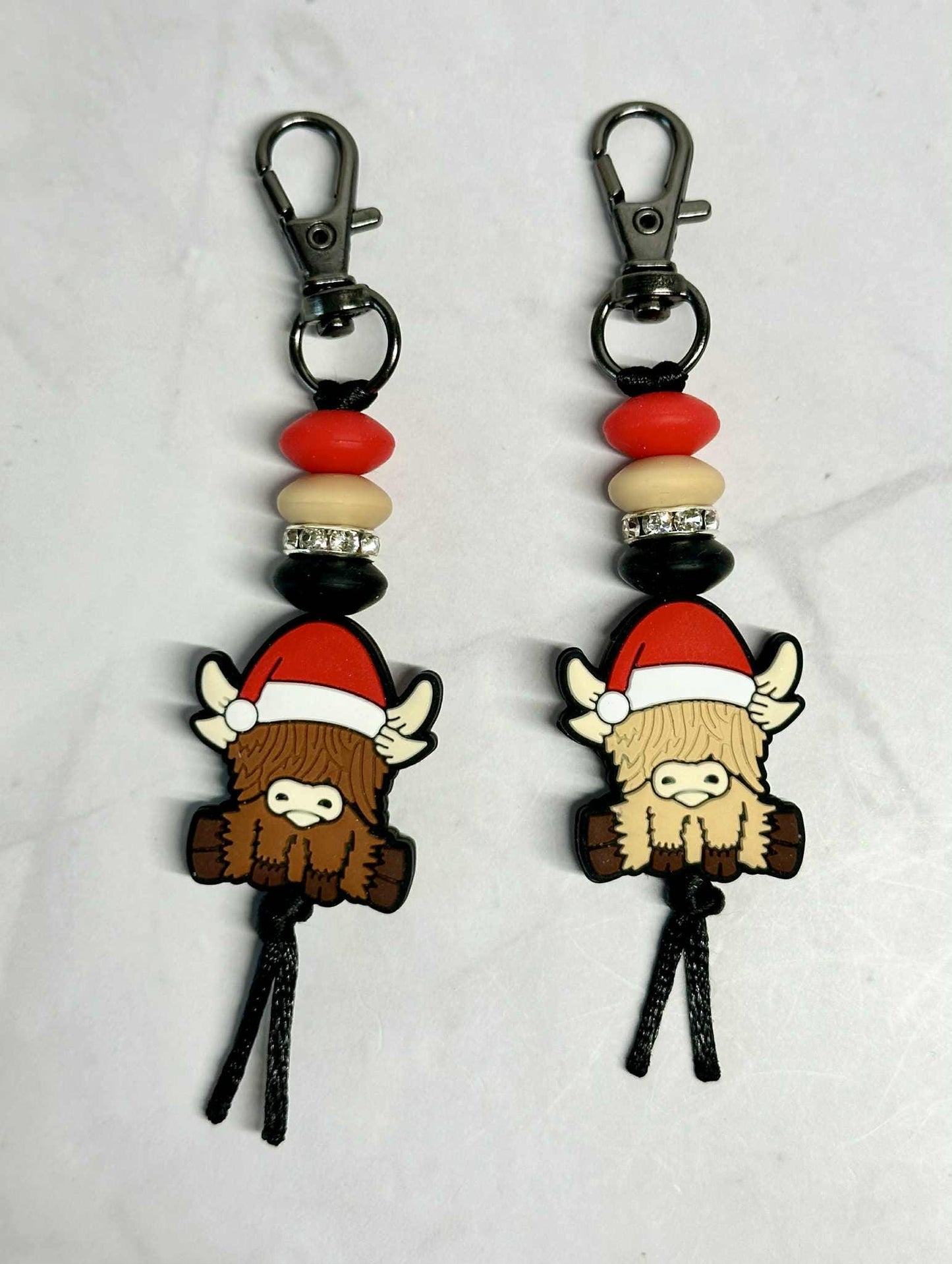 Christmas Highland Cow Keychain, Silicone Bead Keychain, Zipper Pull