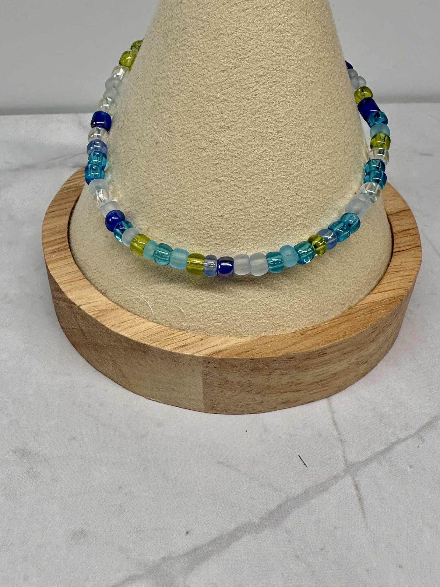 Single Strand Multi Blue Glass Seed Bead Bracelet