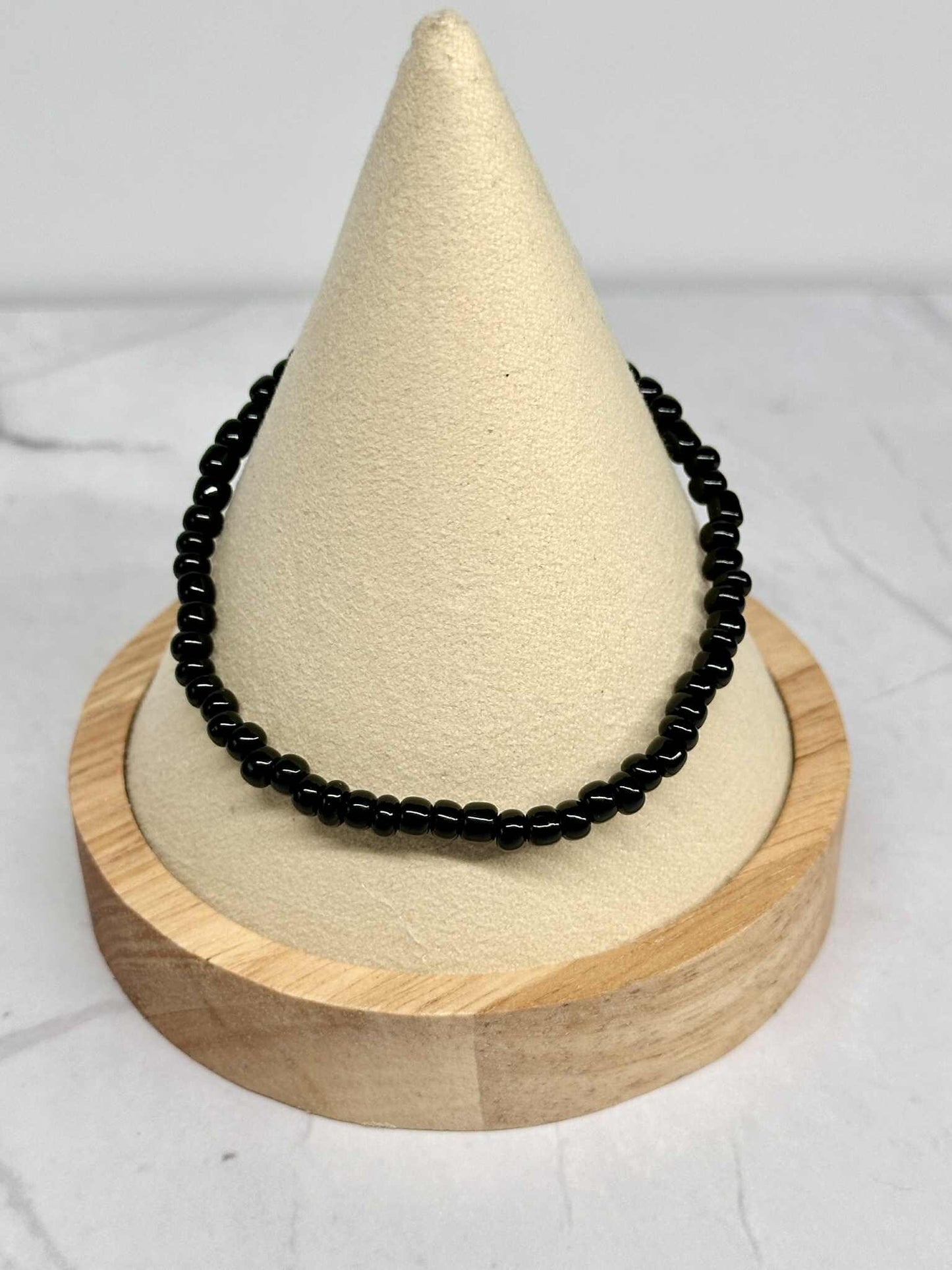 Single Strand Black Seed Bead Stretch Bracelet