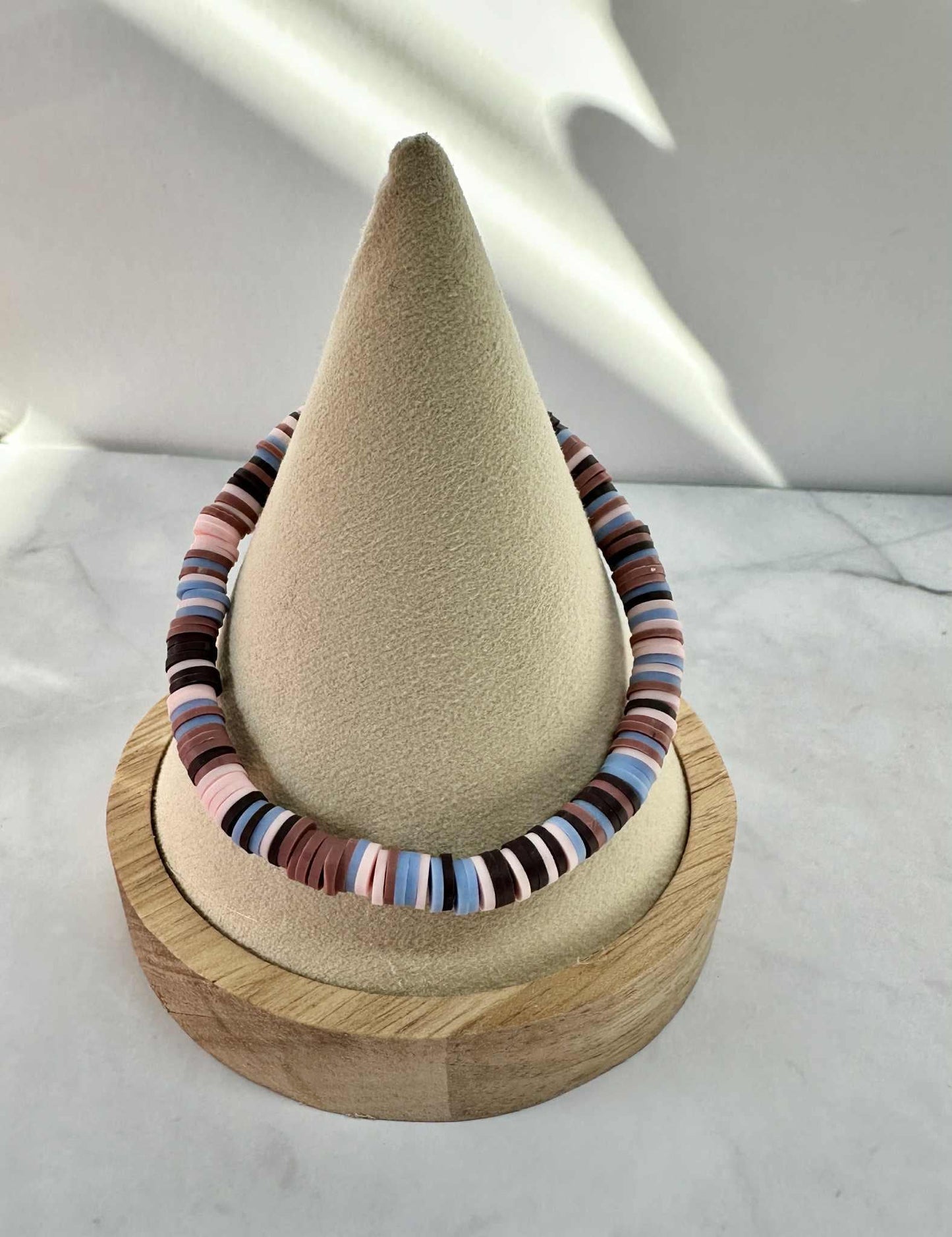 Single Strand Canyon Breeze Clay Stretch Bracelet