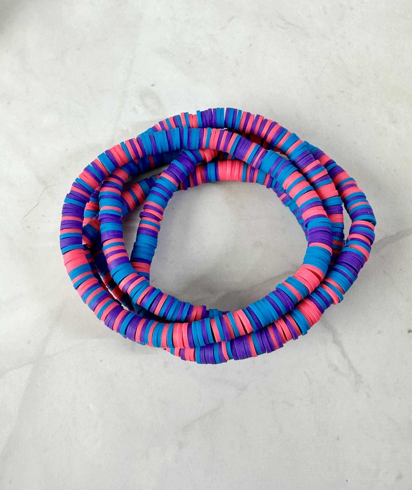Single Strand Electric Bay Clay Stretch Bracelet