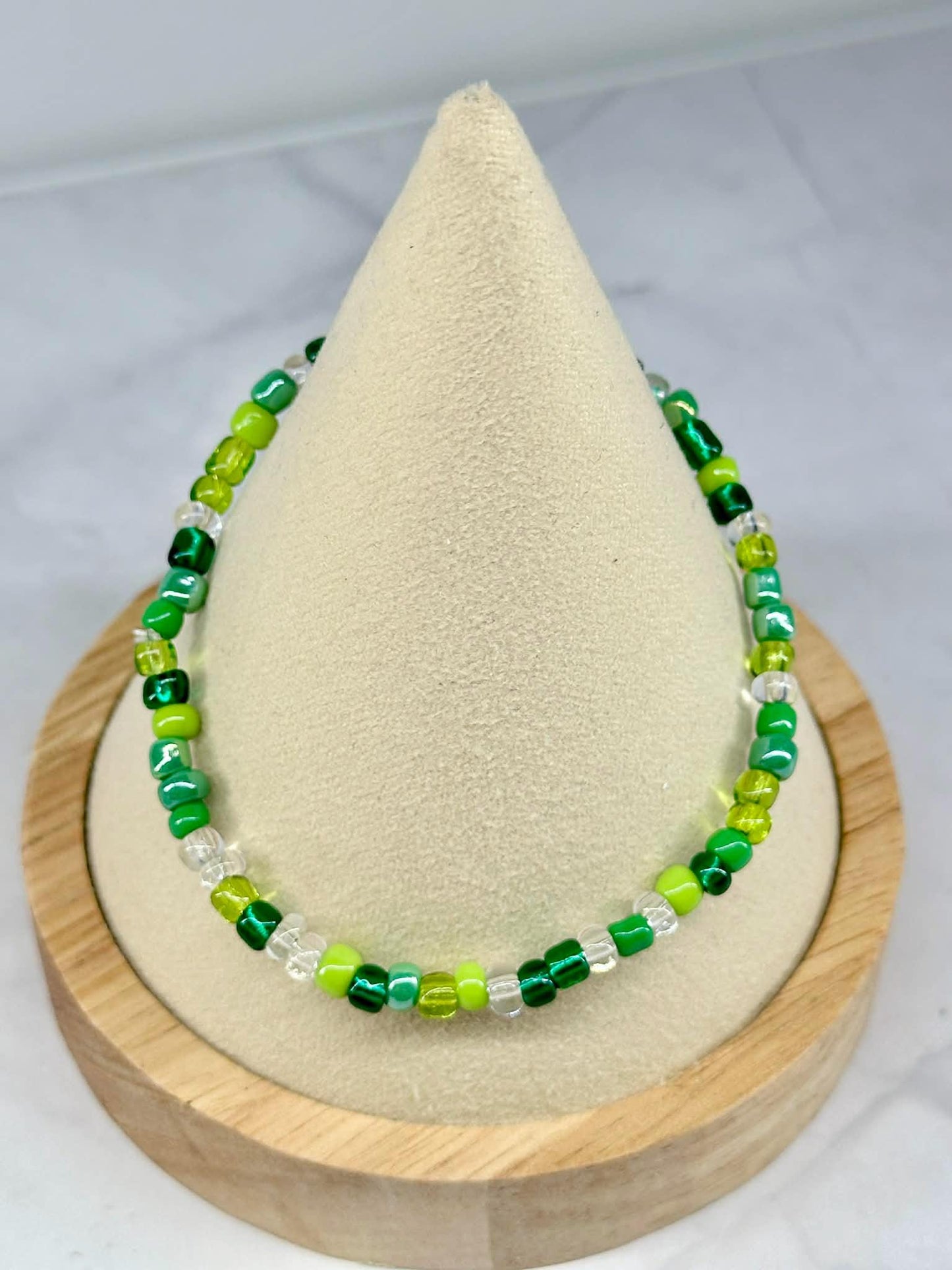 Single Strand Green Mixture Seed Bead Bracelet
