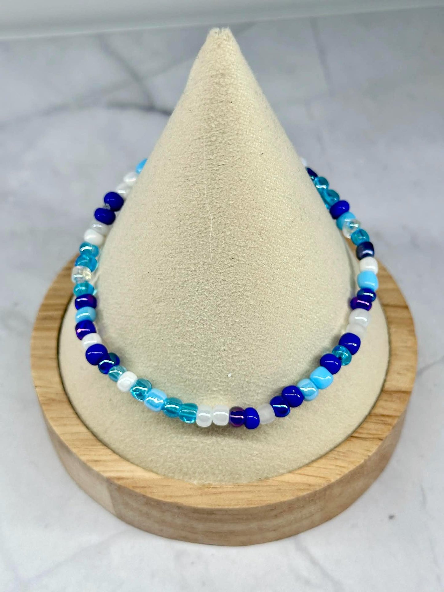 Single Strand Blue Mixture Seed Bead Bracelet