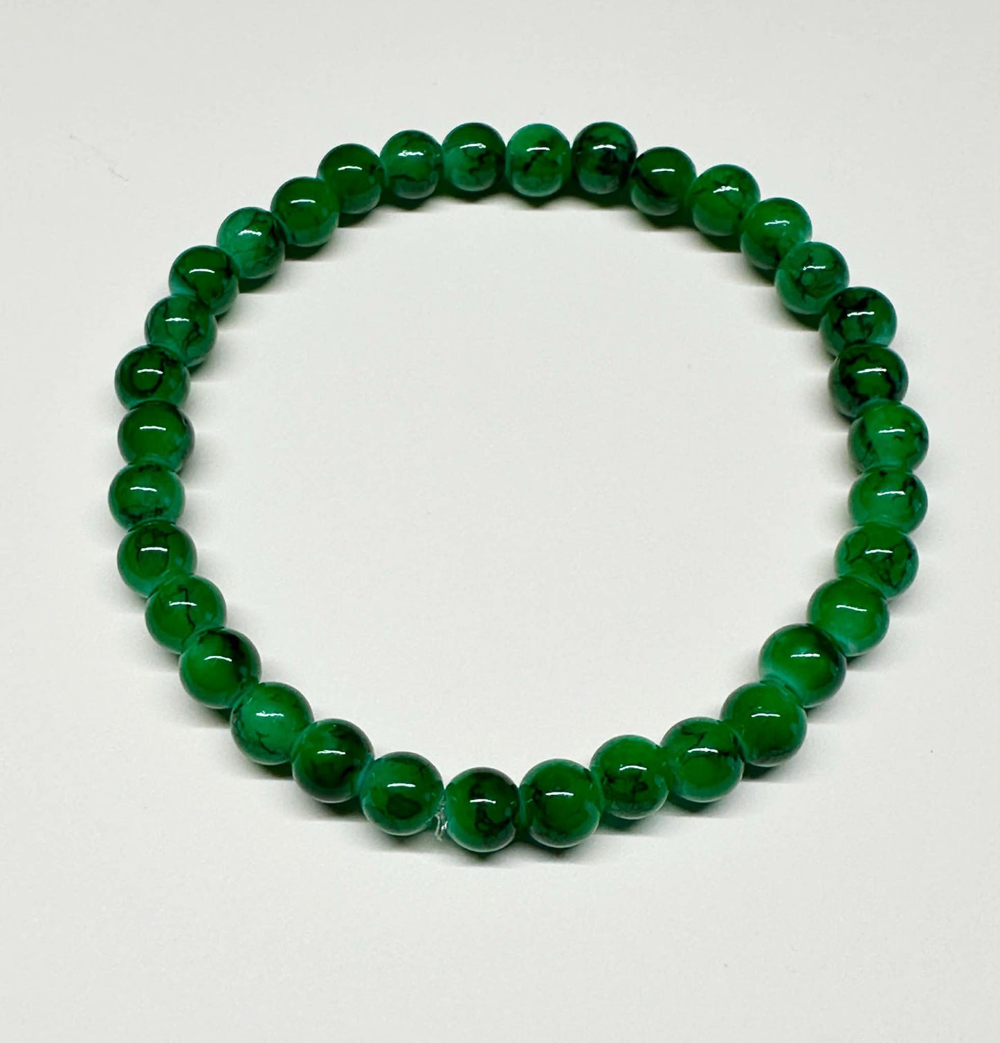 Single Strand Green Beaded Stretch Bracelet