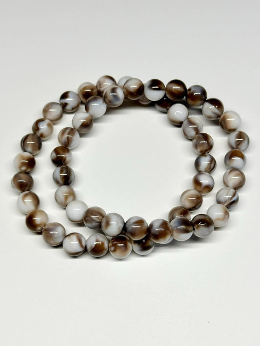 Single Strand Brown & White Beaded Stretch Bracelet